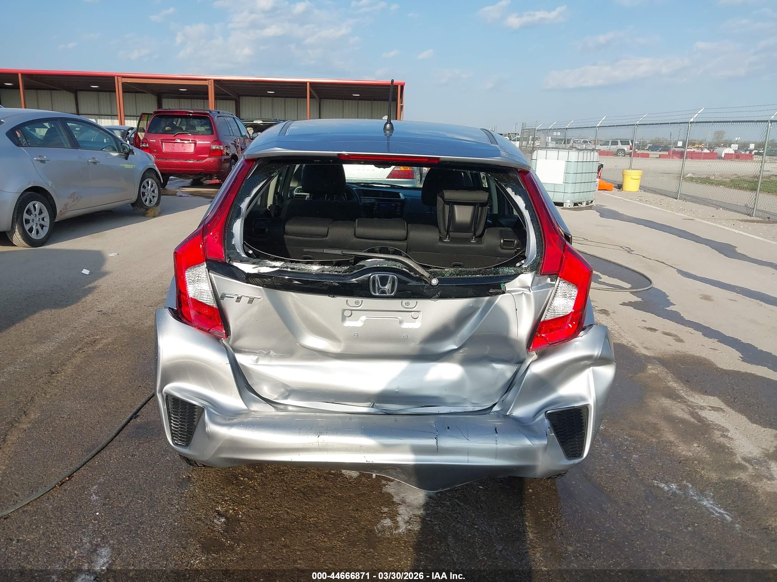 HONDA FIT image 6