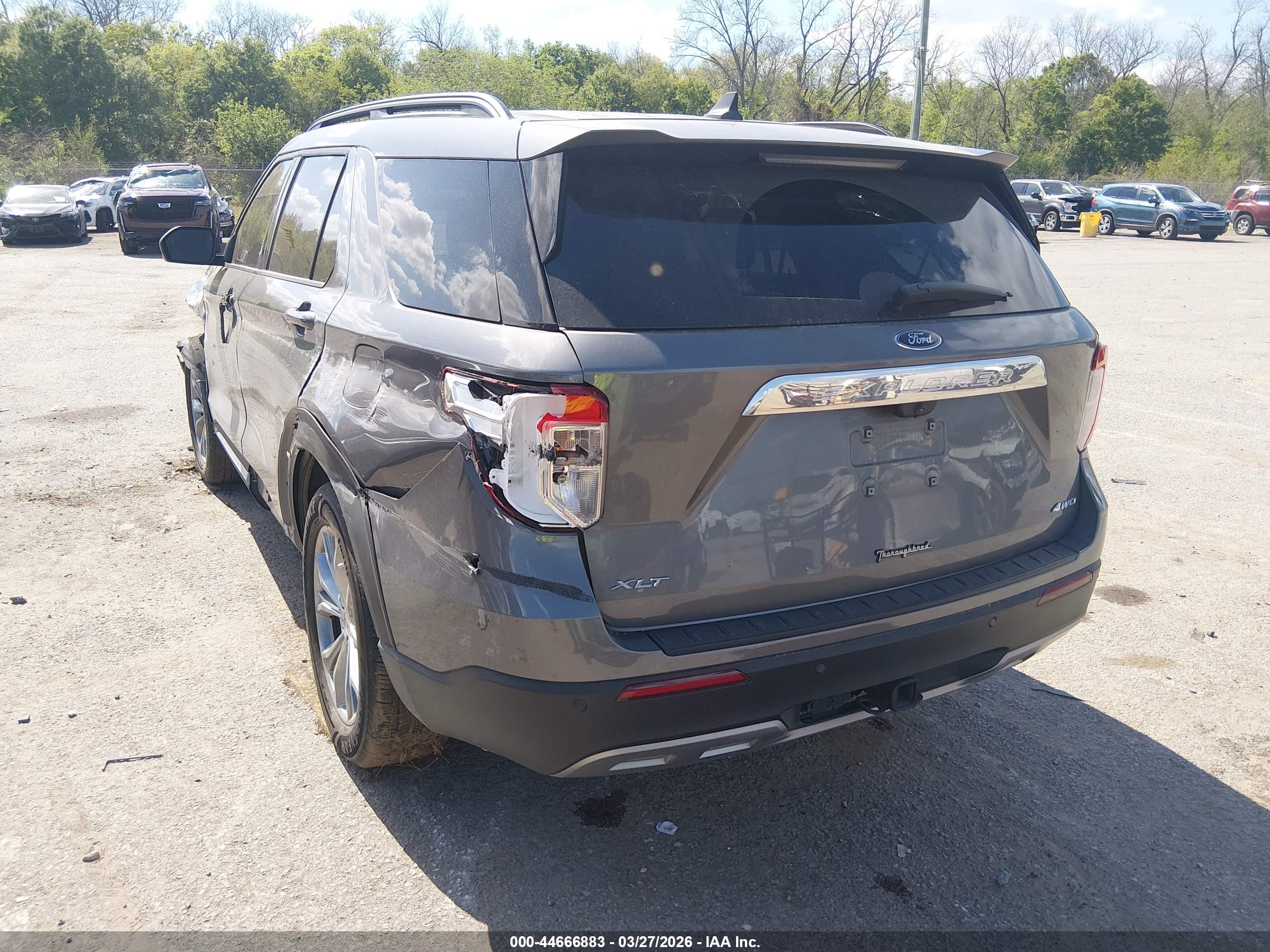 FORD EXPLORER image 3