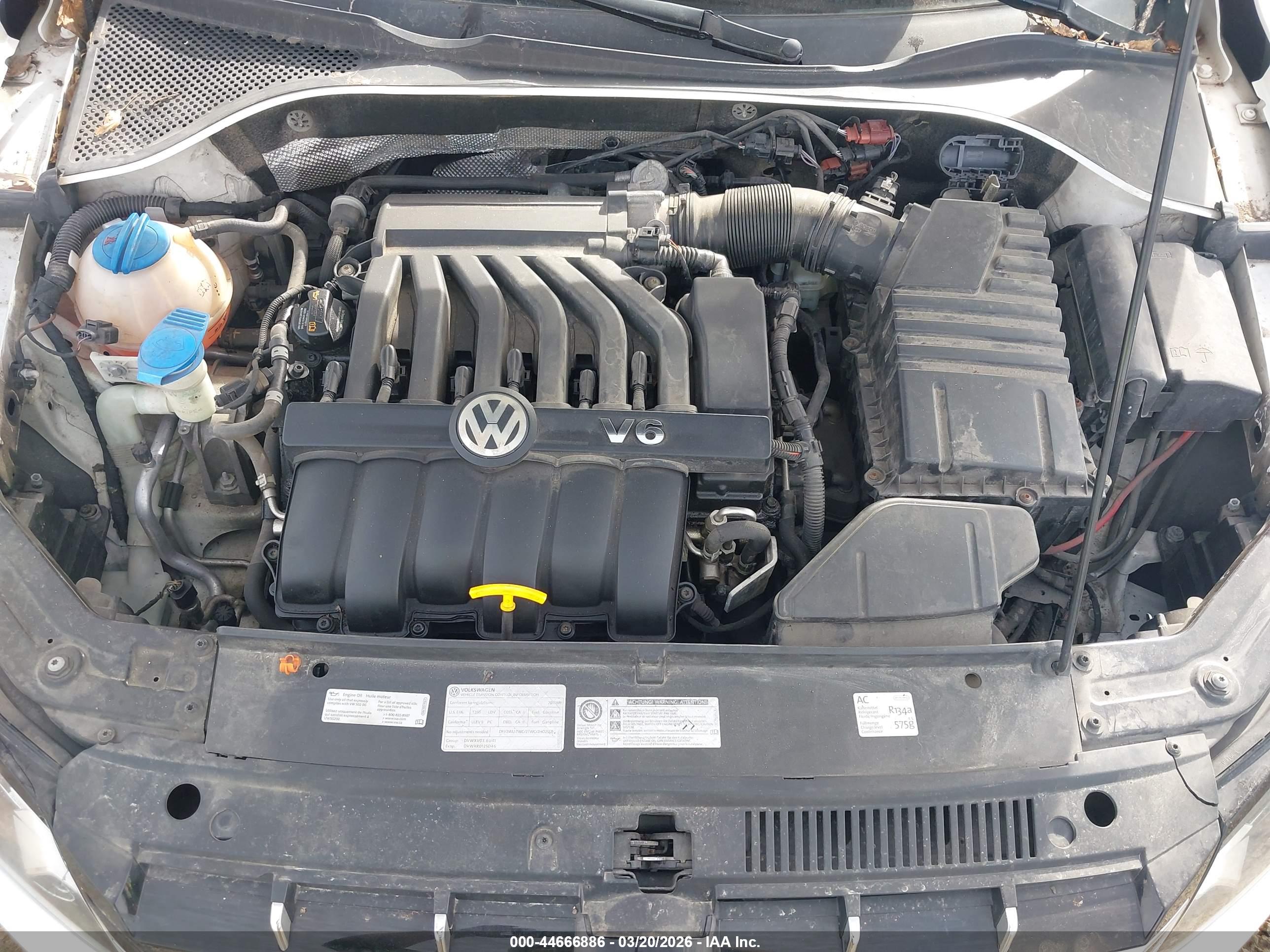 VOLKSWAGEN PASSAT image 10