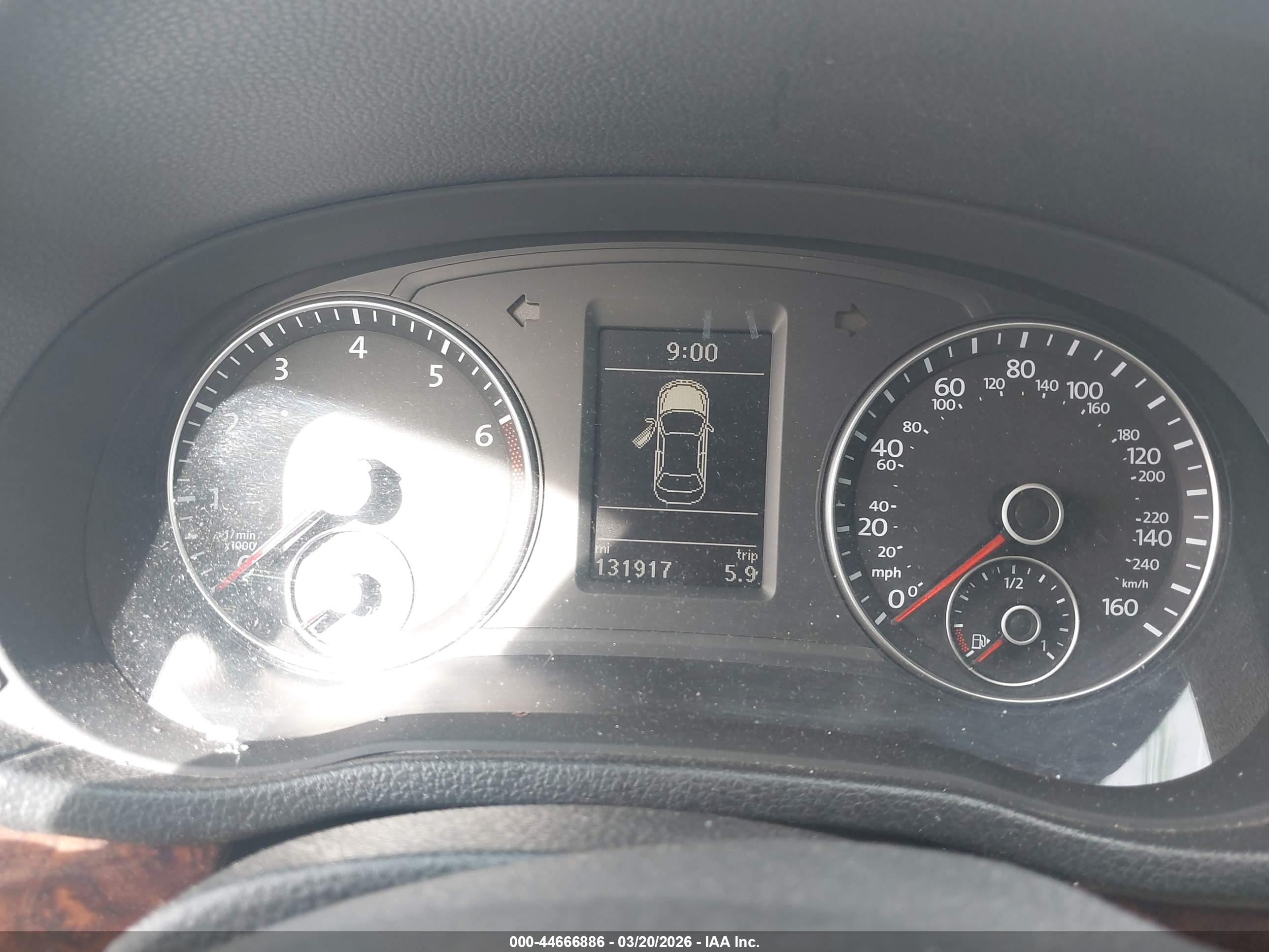 VOLKSWAGEN PASSAT image 7