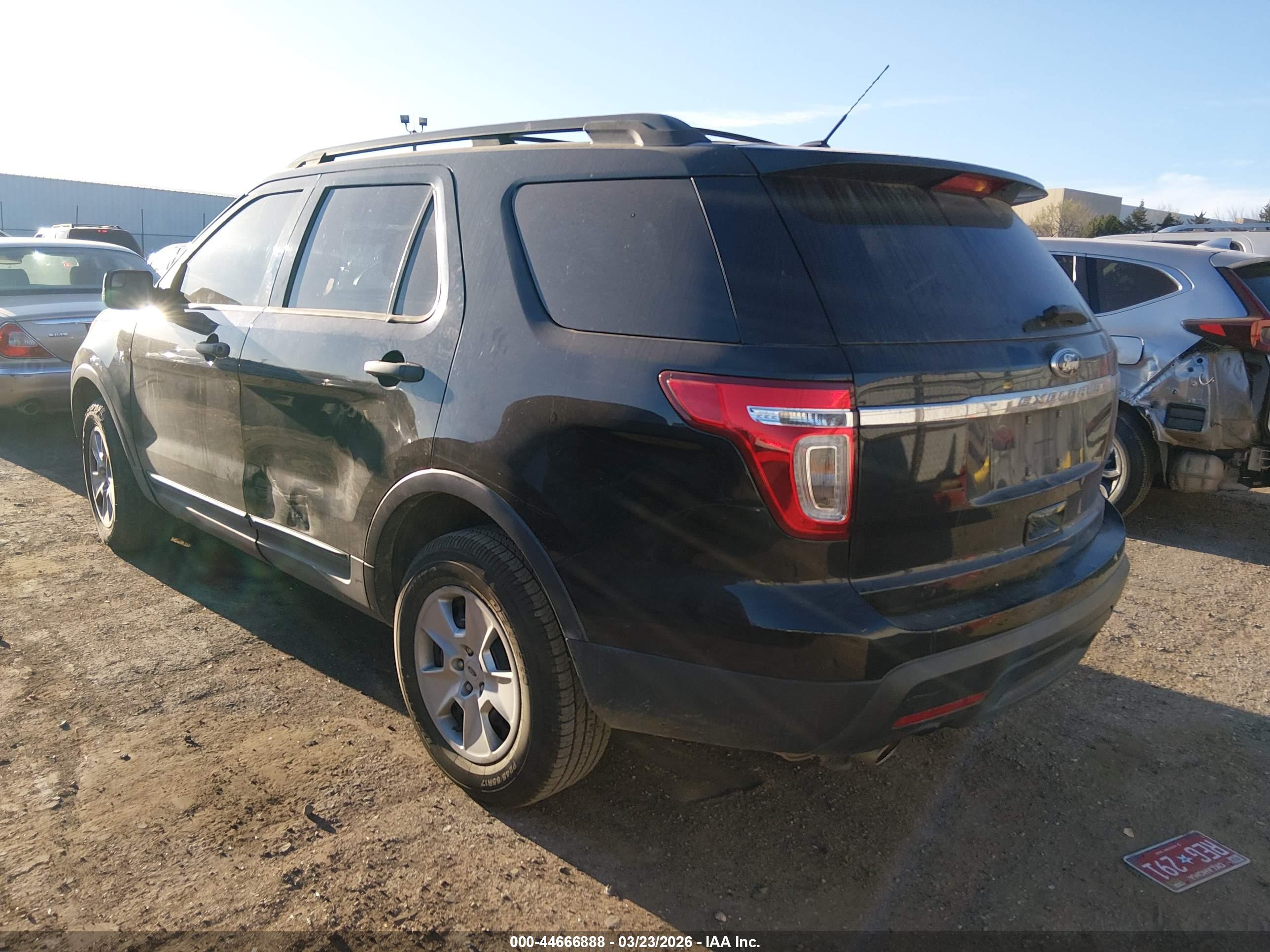 FORD EXPLORER image 3