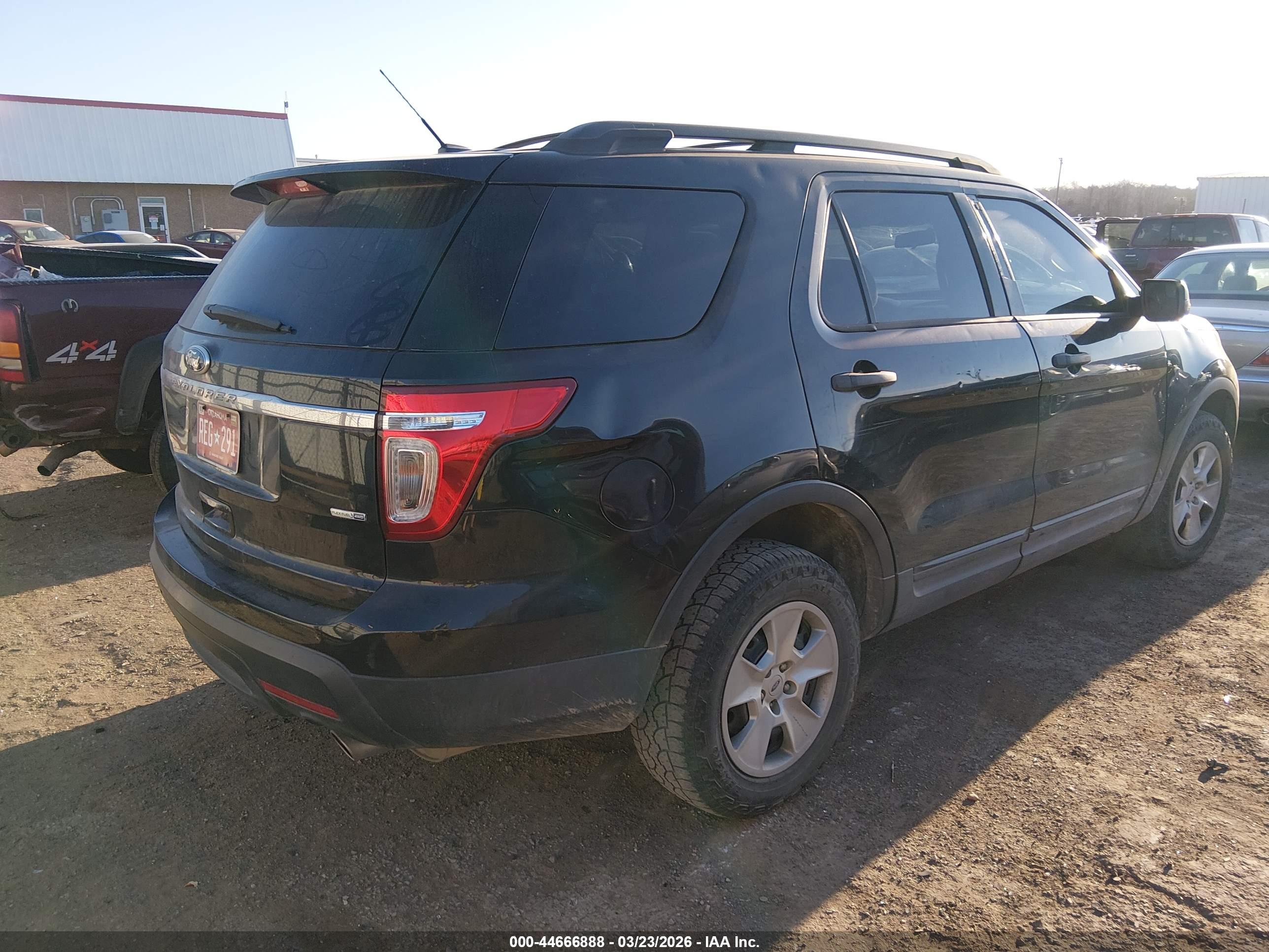 FORD EXPLORER image 4