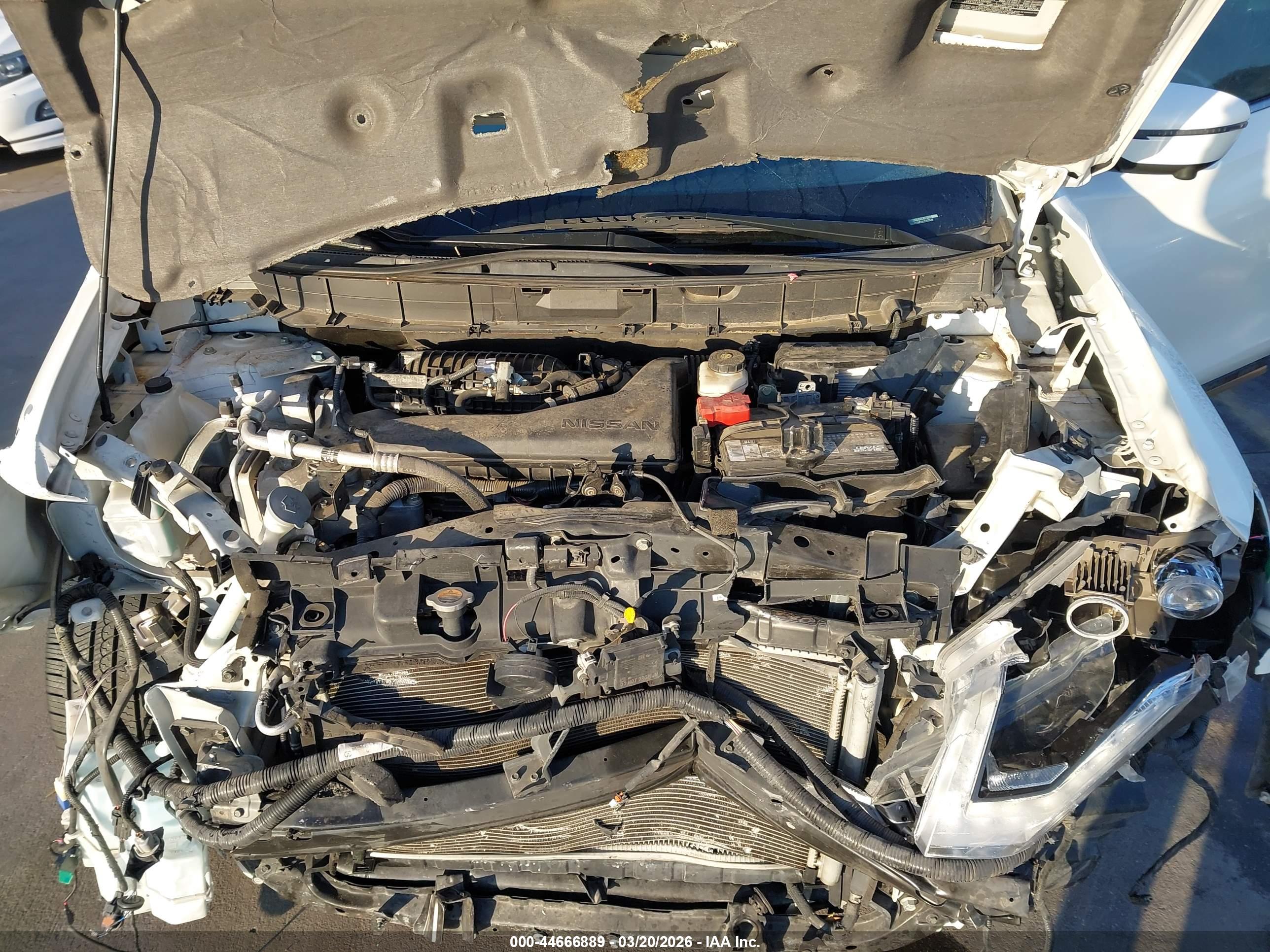 NISSAN ROGUE image 10