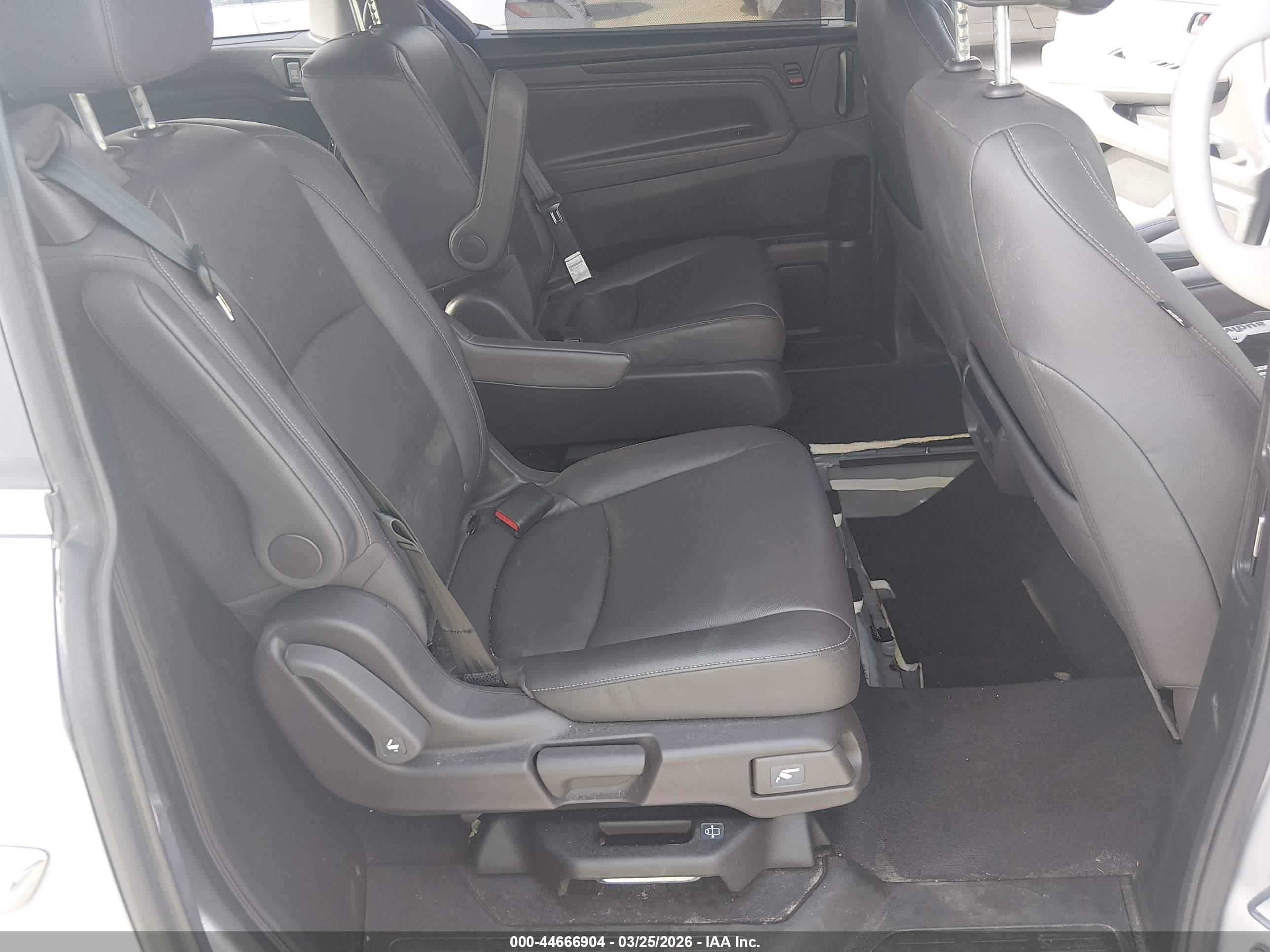 HONDA ODYSSEY image 8