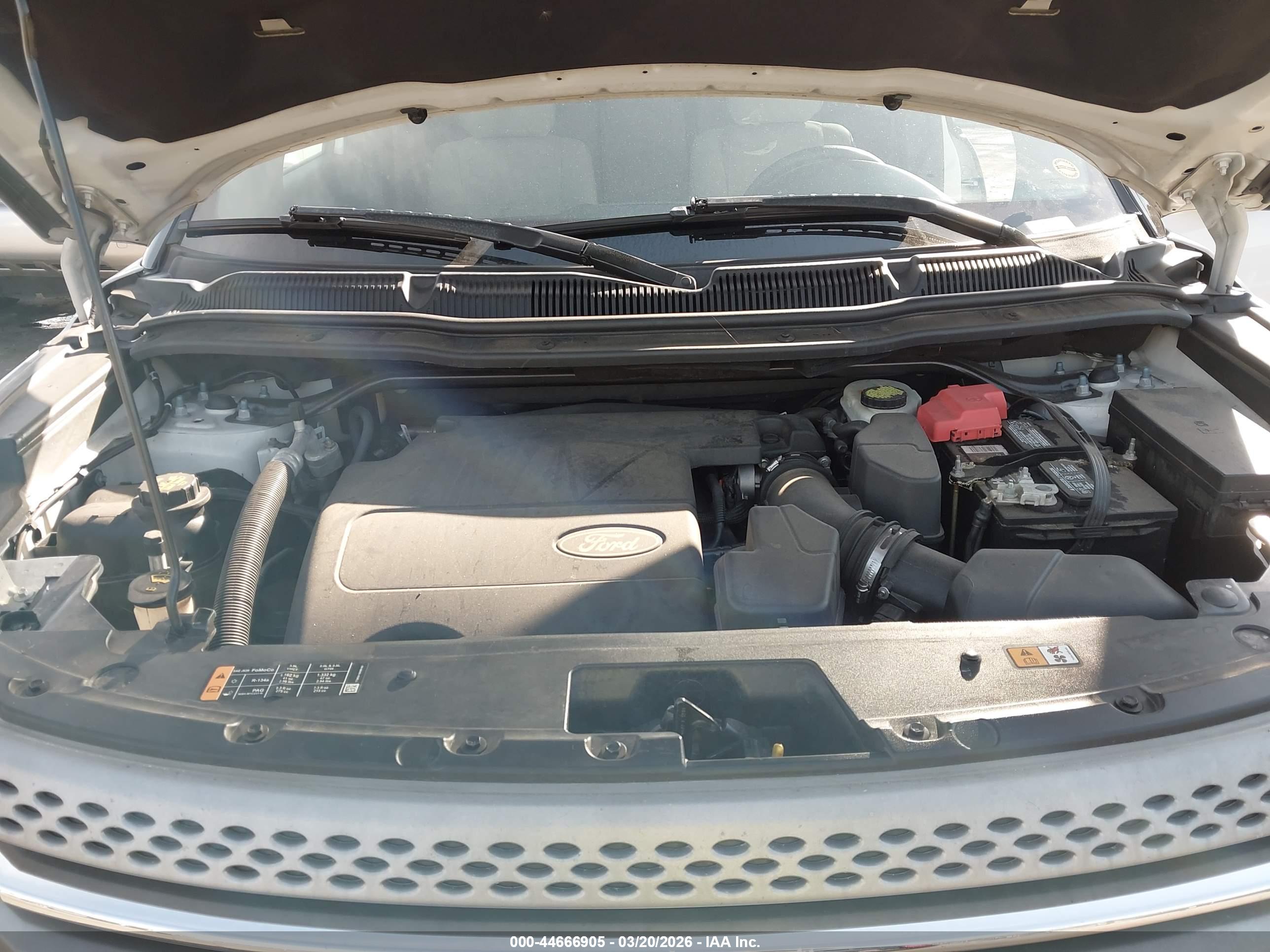 FORD EXPLORER image 10