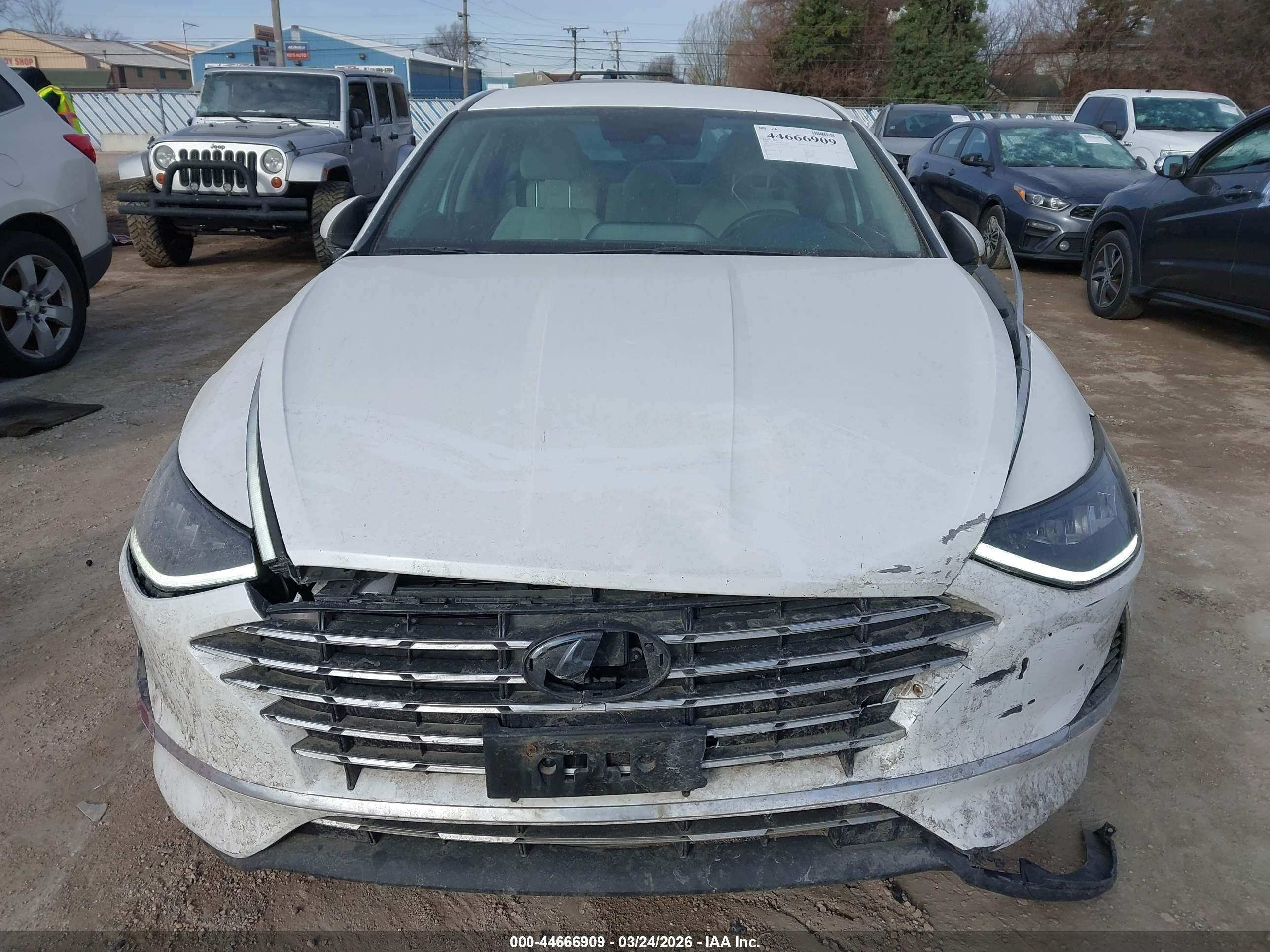 HYUNDAI SONATA image 6