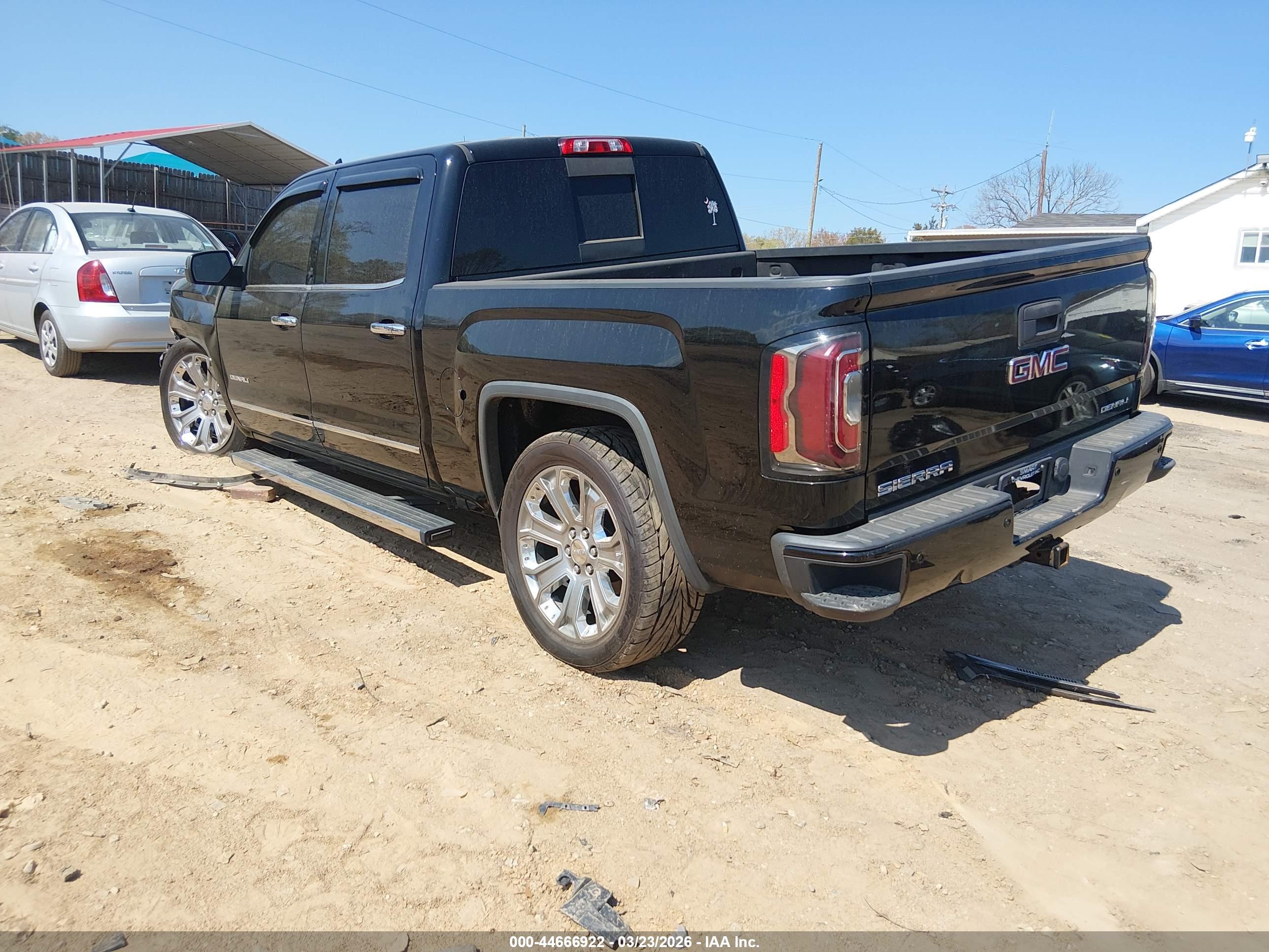 GMC SIERRA image 3