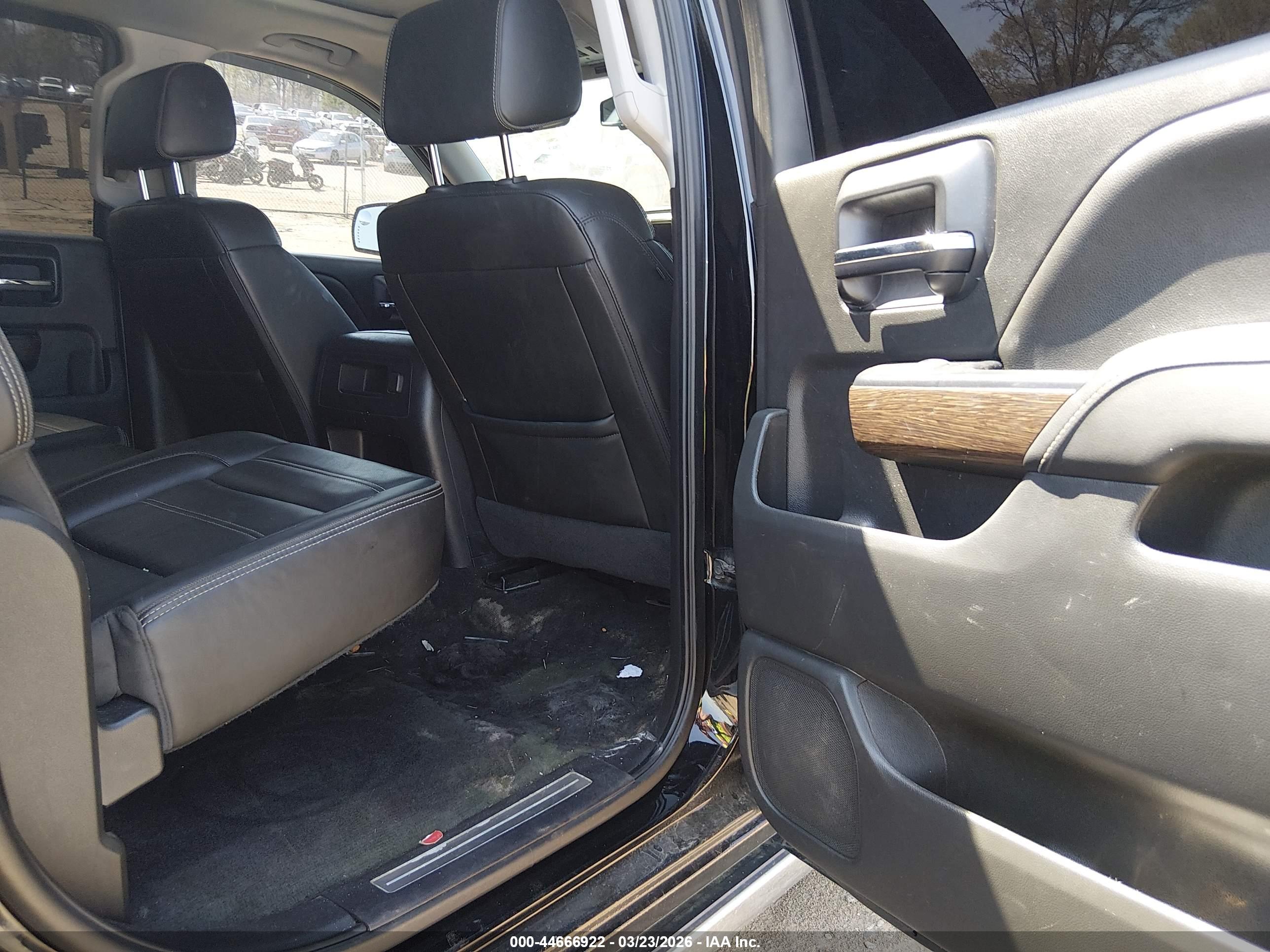 GMC SIERRA image 8