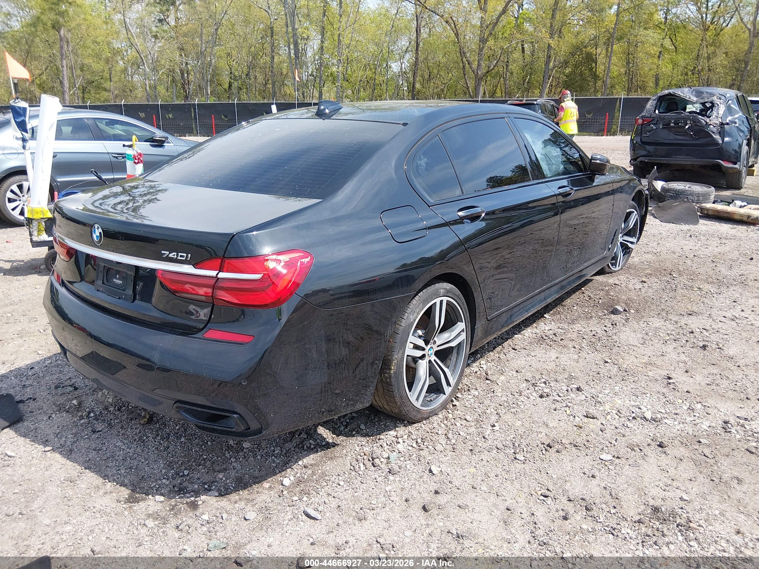 BMW 740I image 4
