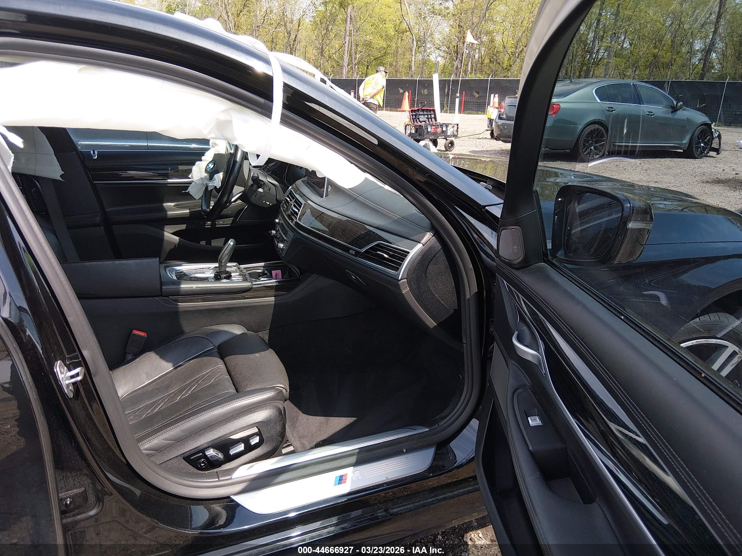 BMW 740I image 5