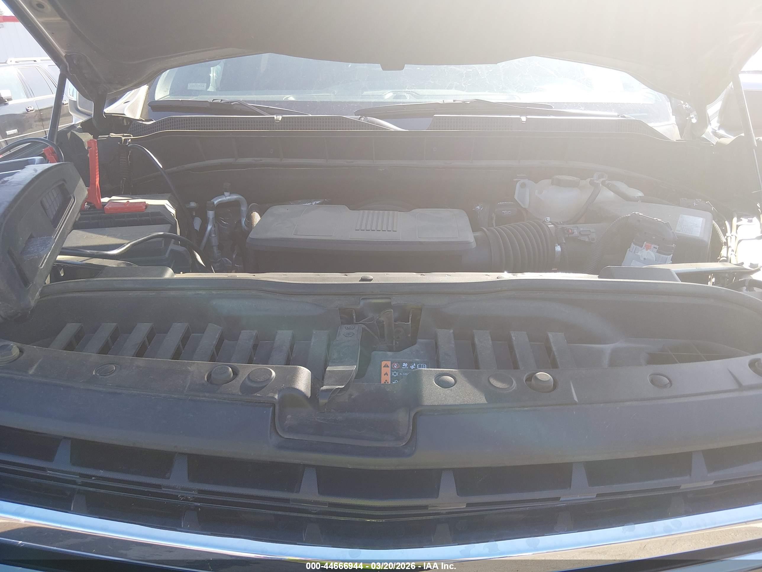 CHEVROLET SILVERADO image 10