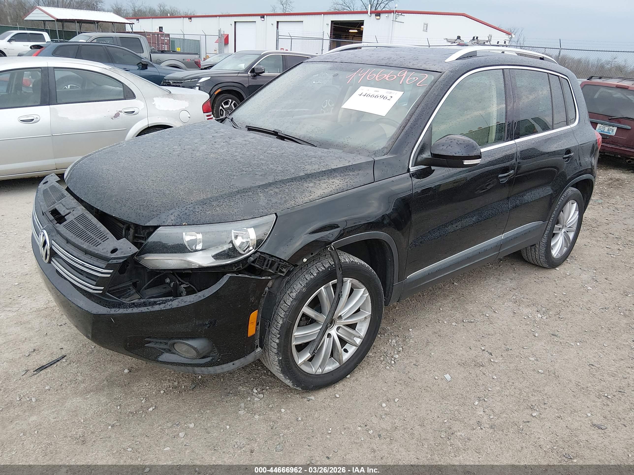VOLKSWAGEN TIGUAN image 2