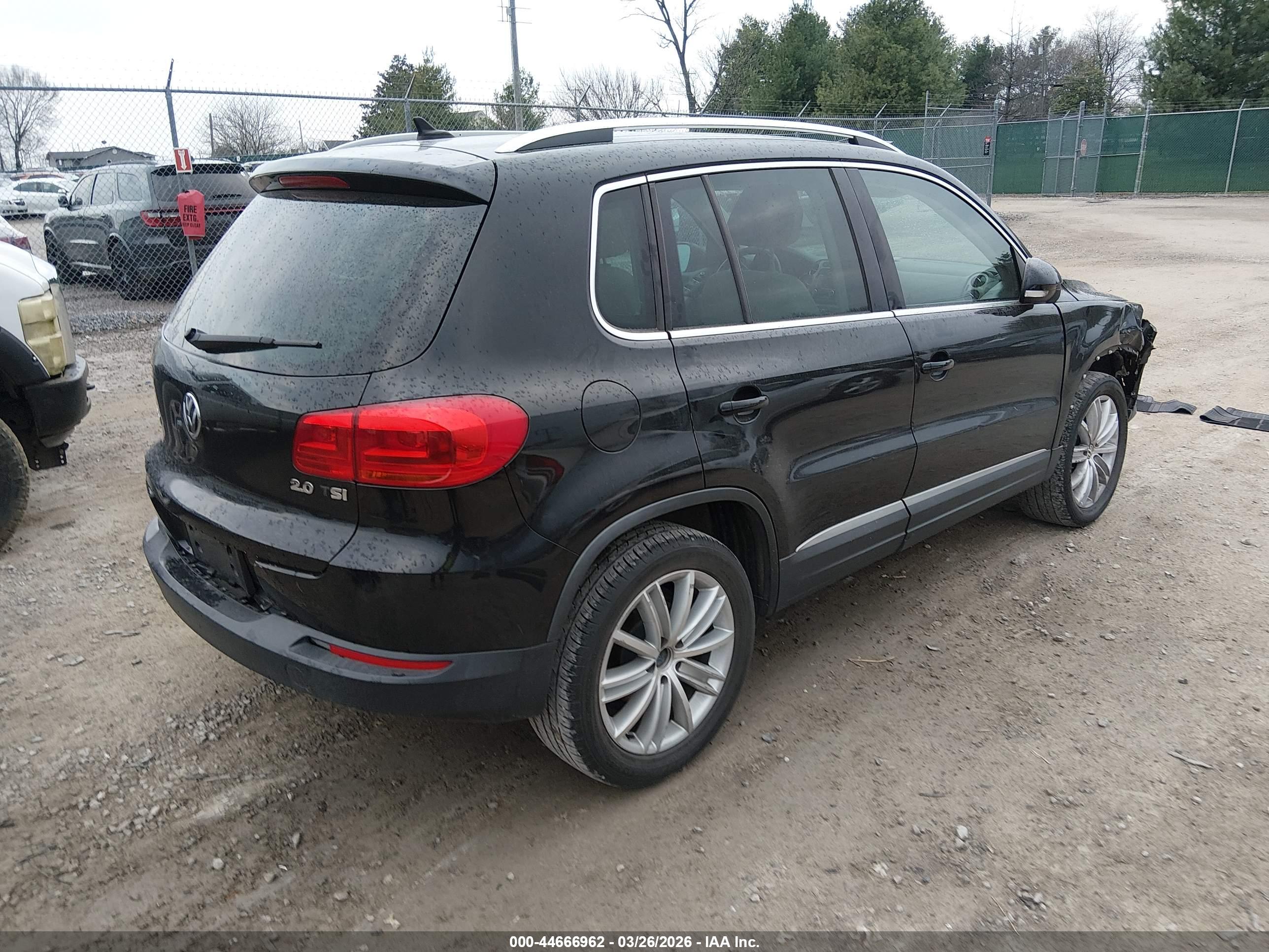 VOLKSWAGEN TIGUAN image 4