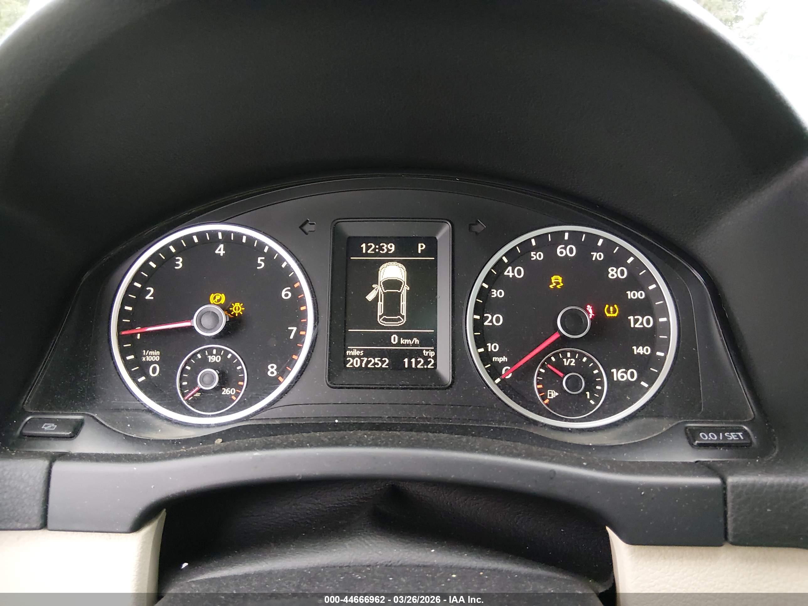 VOLKSWAGEN TIGUAN image 7