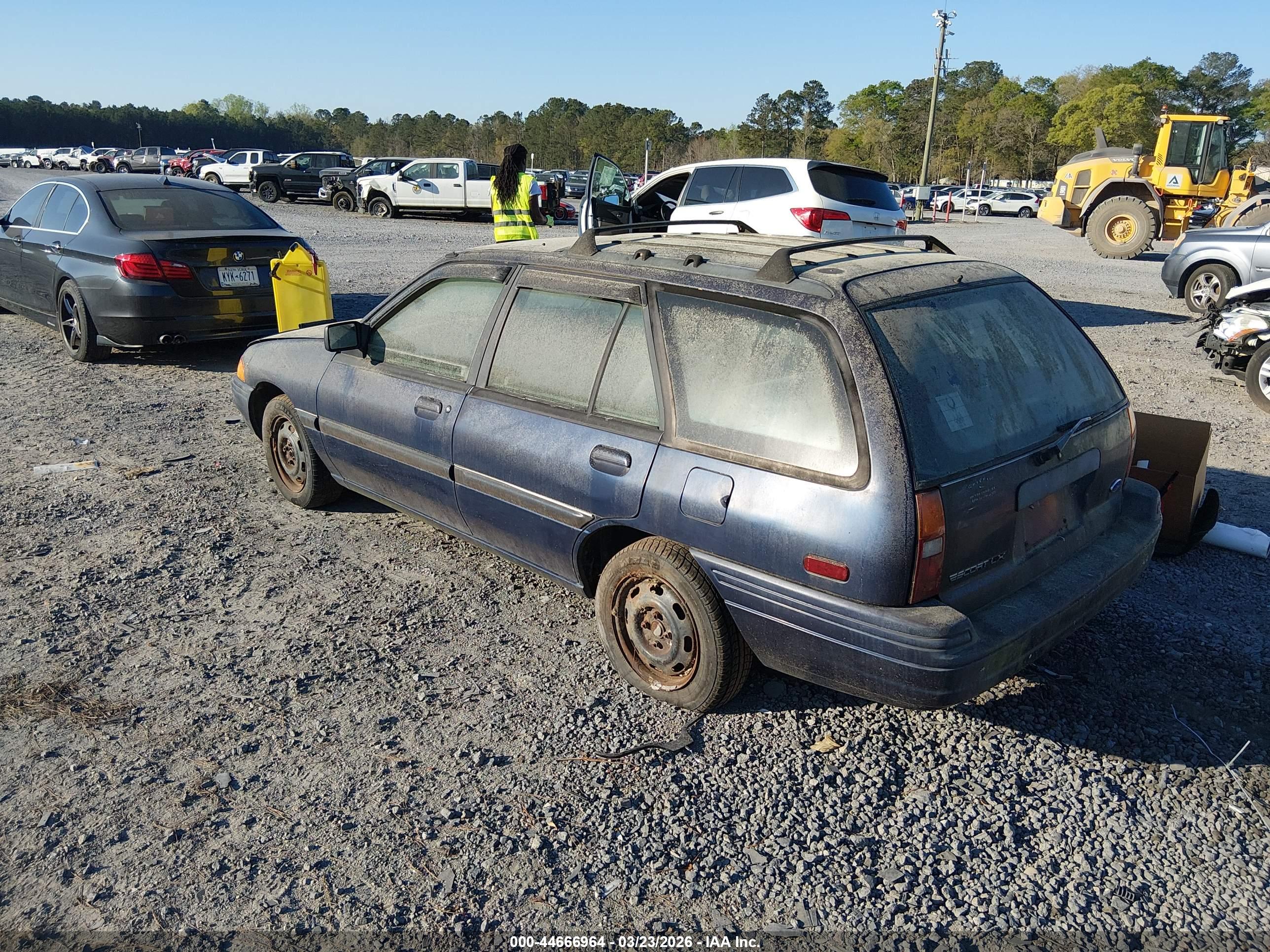 FORD ESCORT image 3