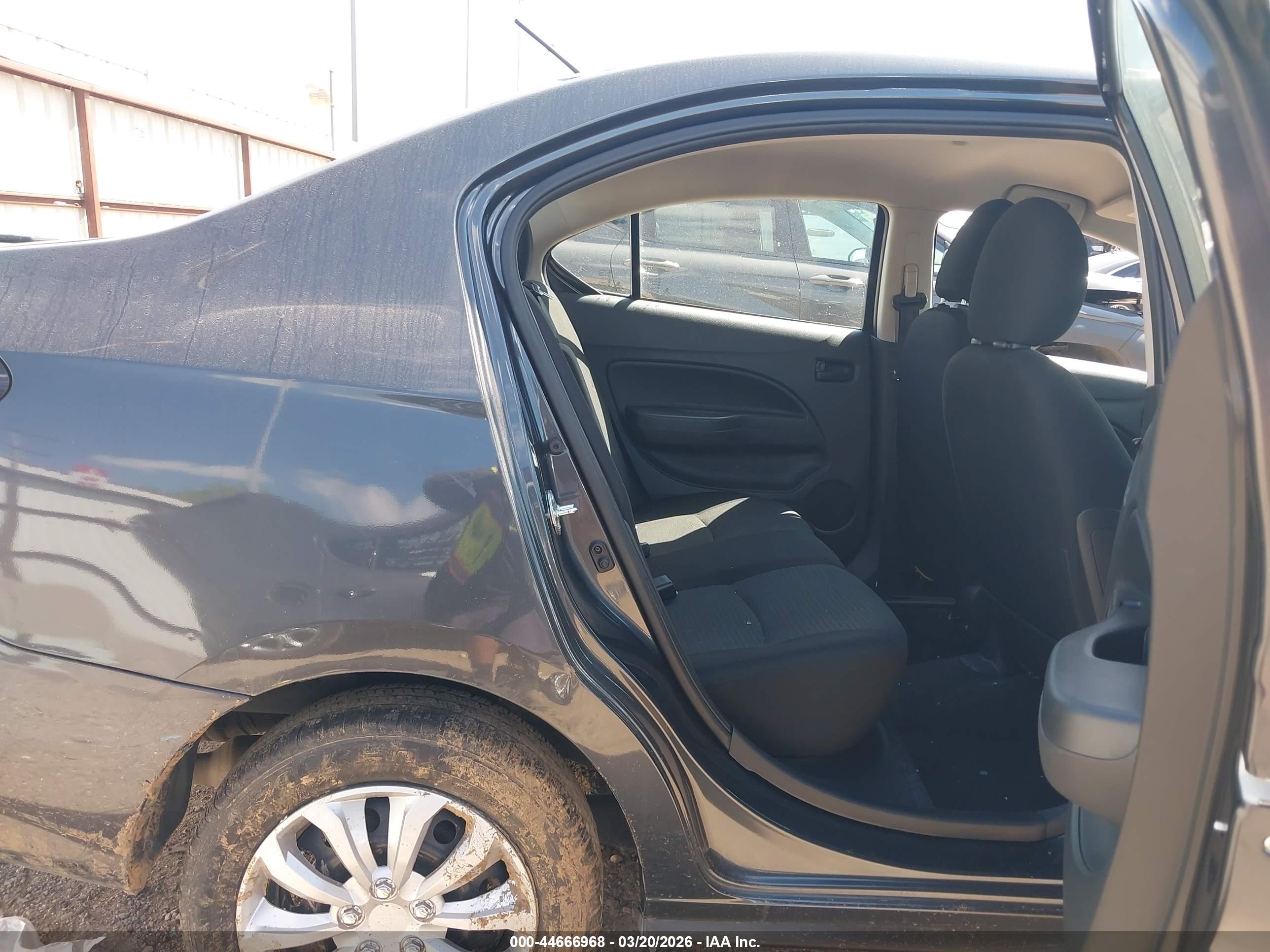 MITSUBISHI MIRAGE image 8