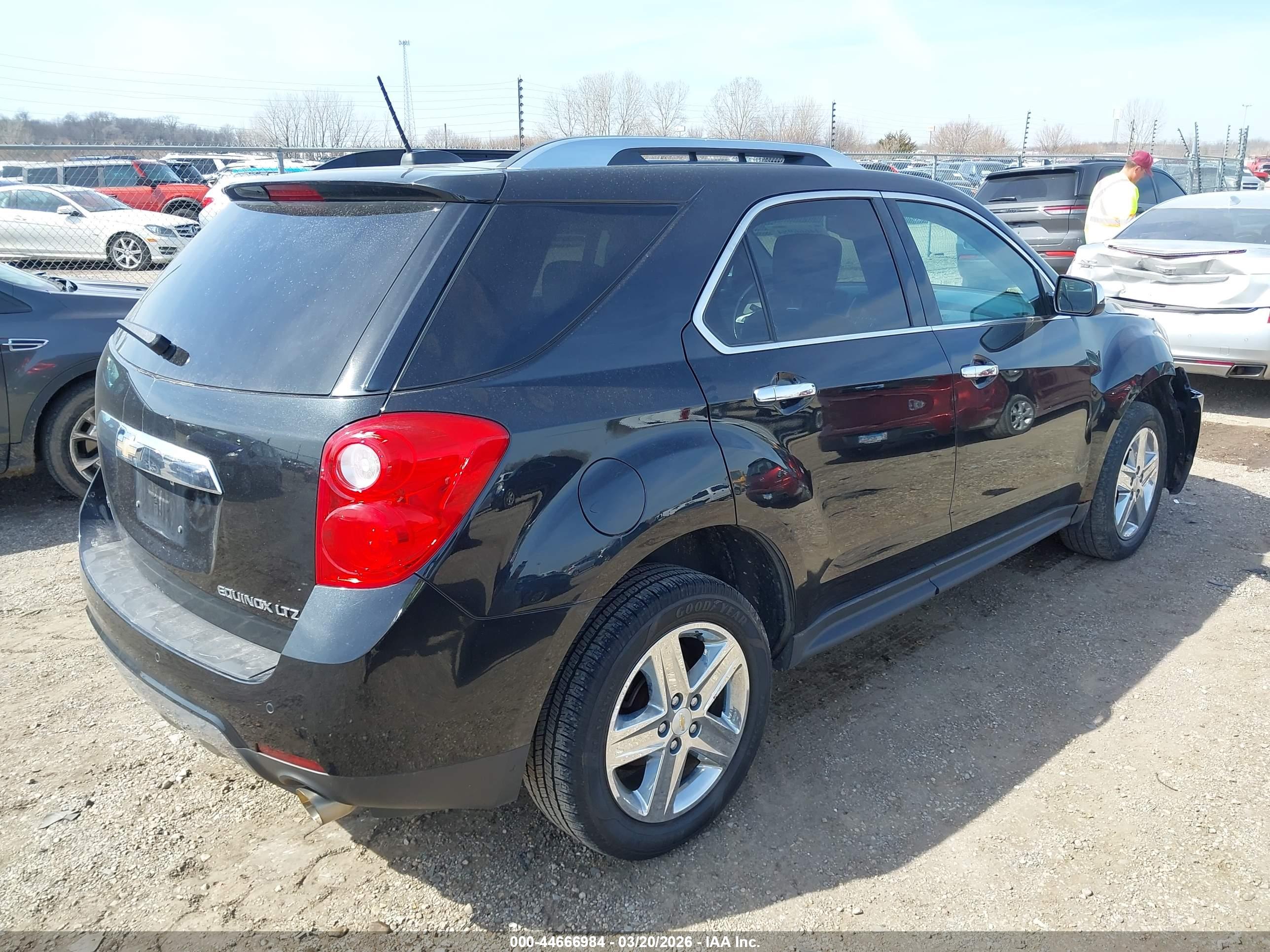 CHEVROLET EQUINOX image 4