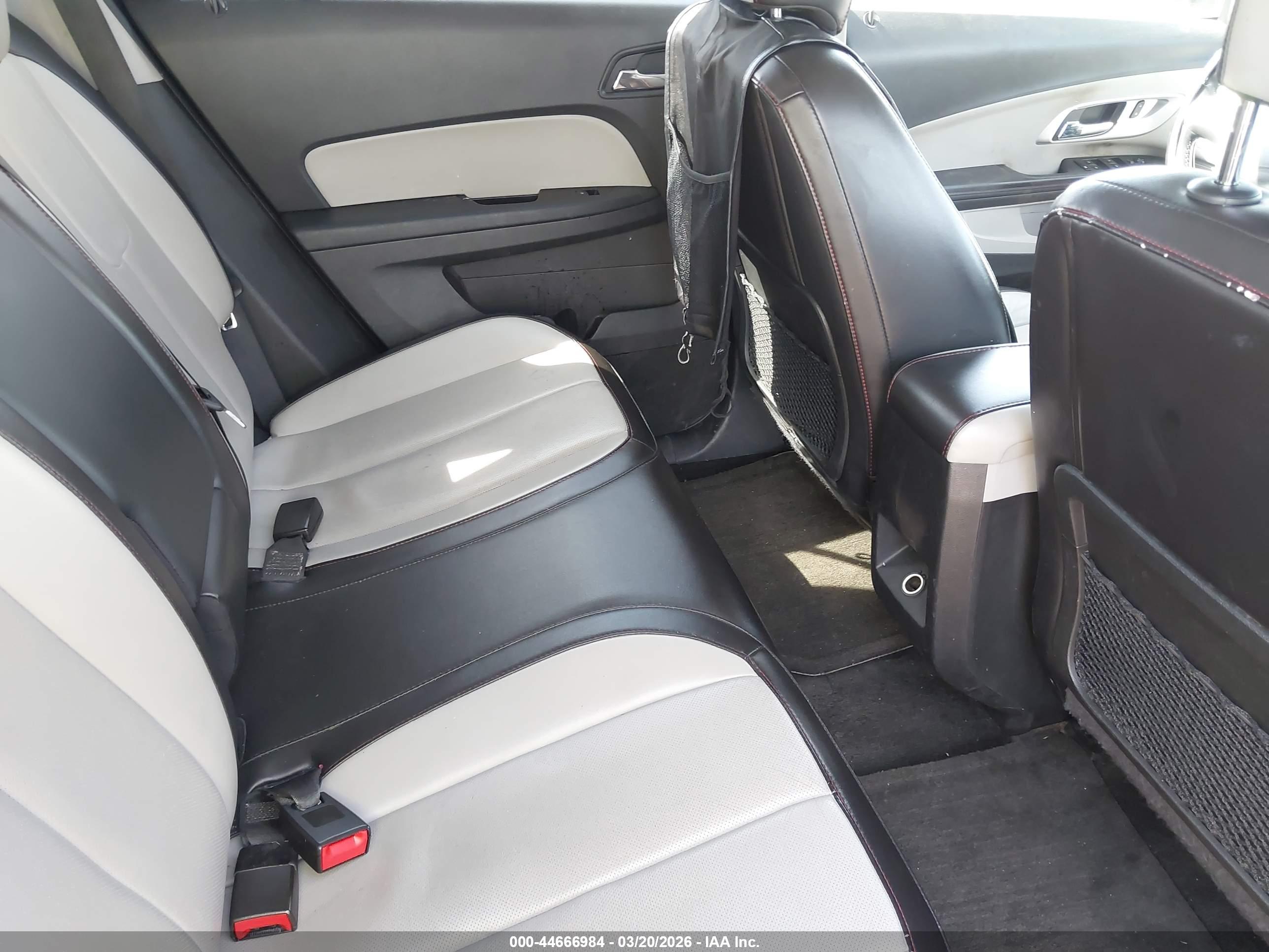 CHEVROLET EQUINOX image 8