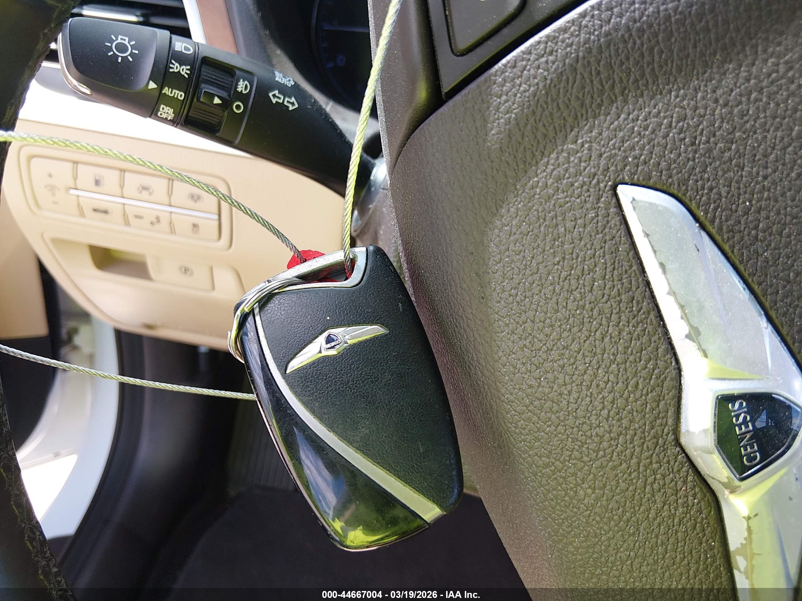 HYUNDAI GENESIS image 11