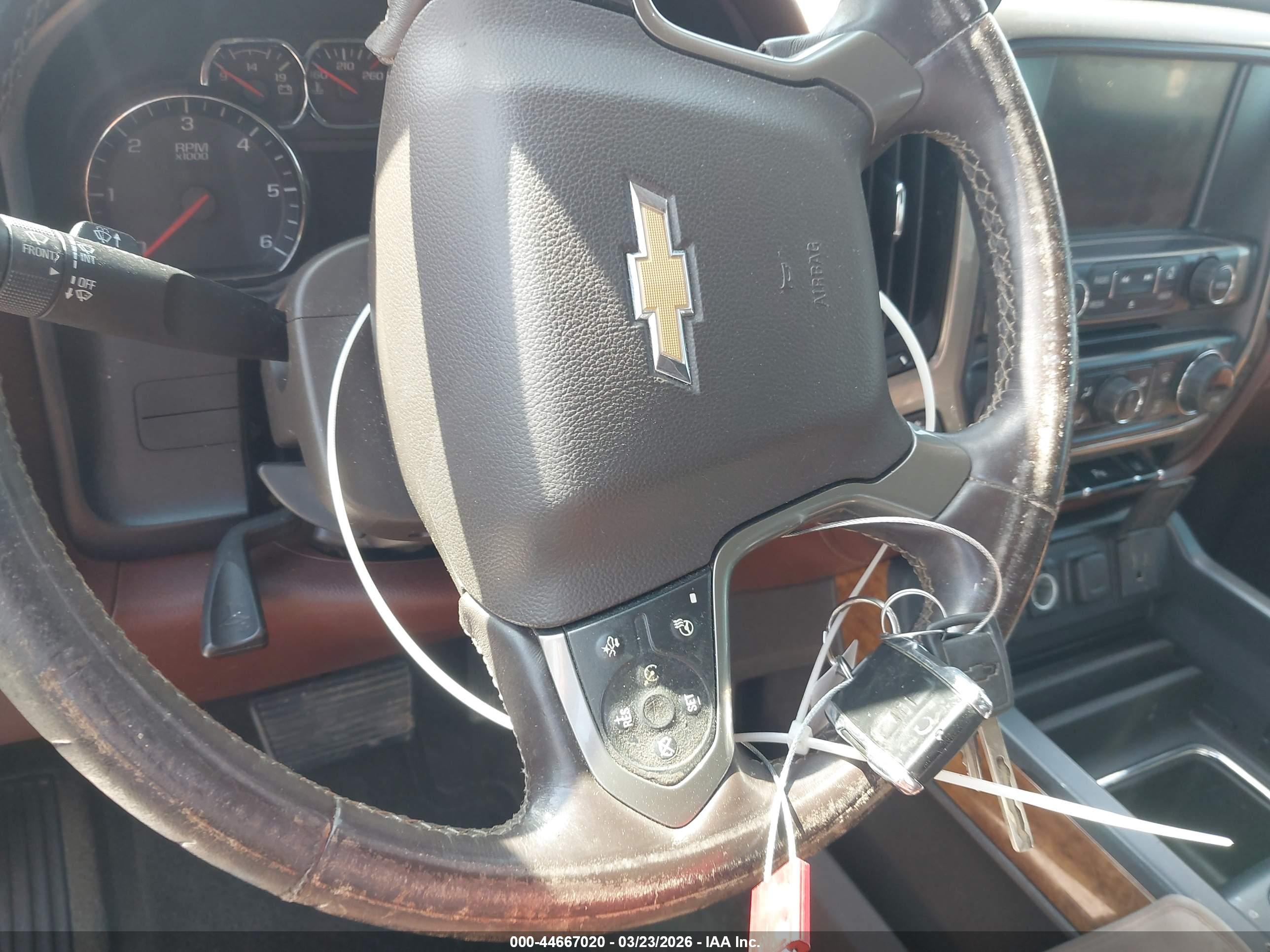 CHEVROLET SILVERADO image 11