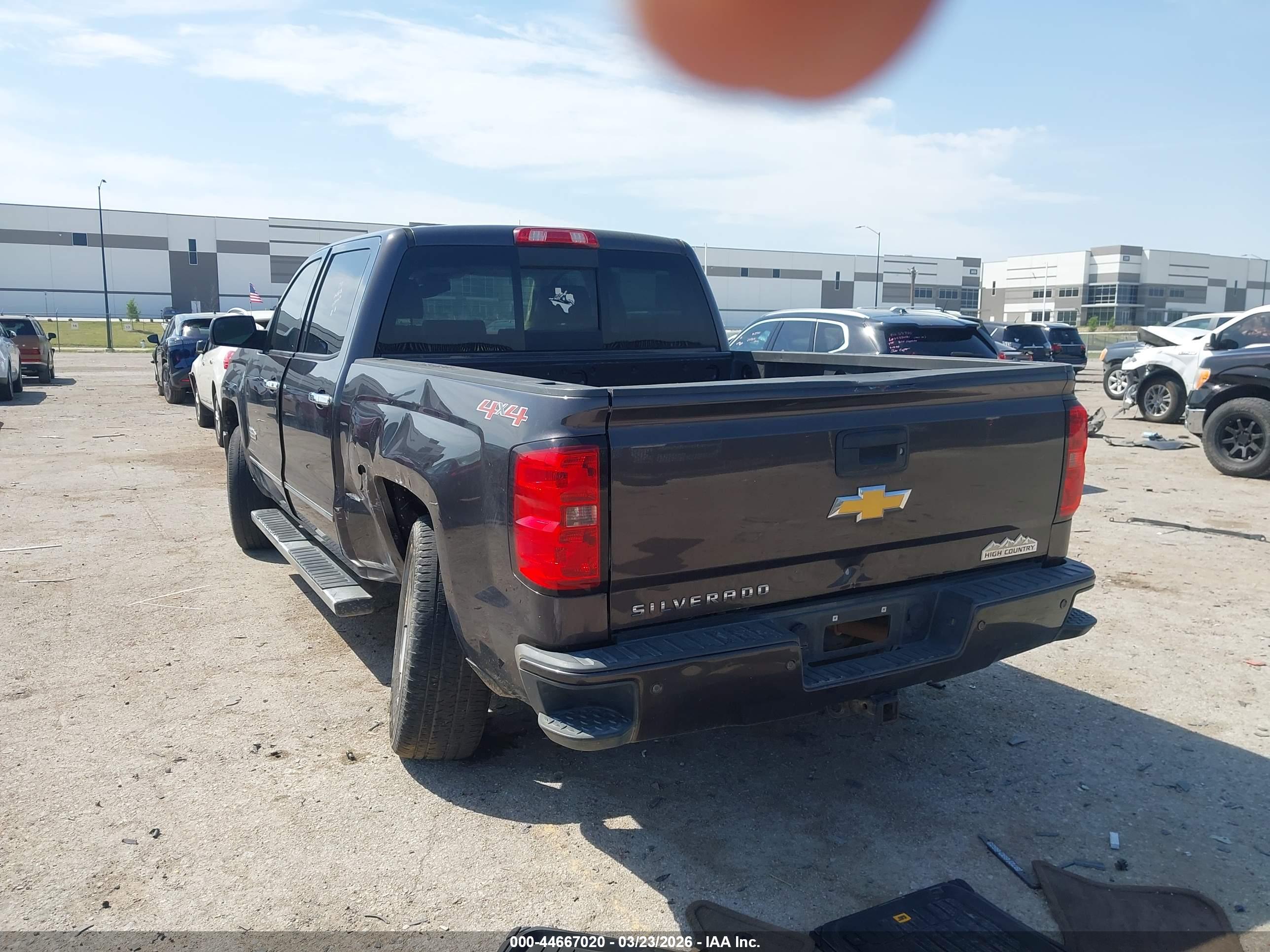 CHEVROLET SILVERADO image 3