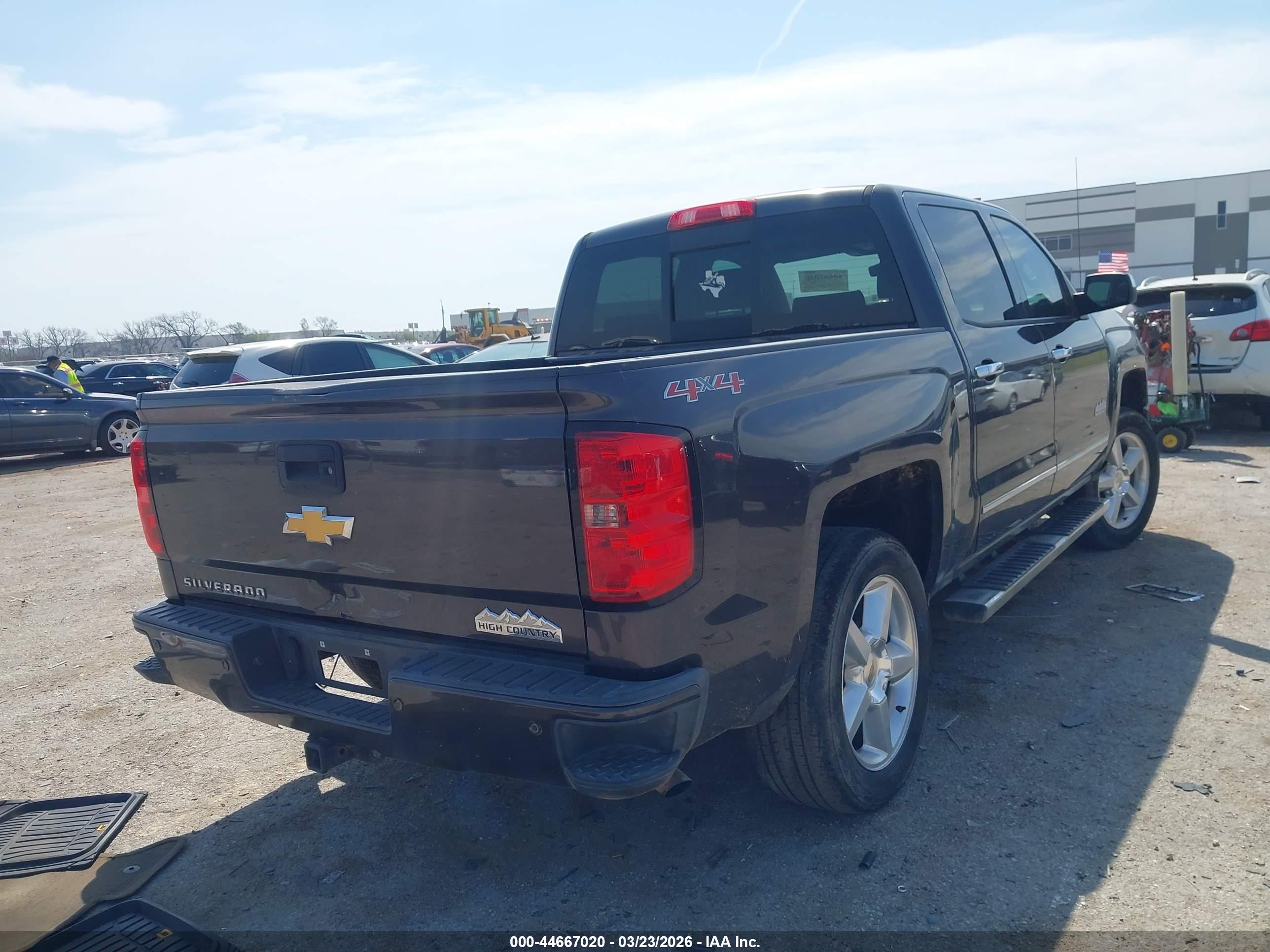 CHEVROLET SILVERADO image 4