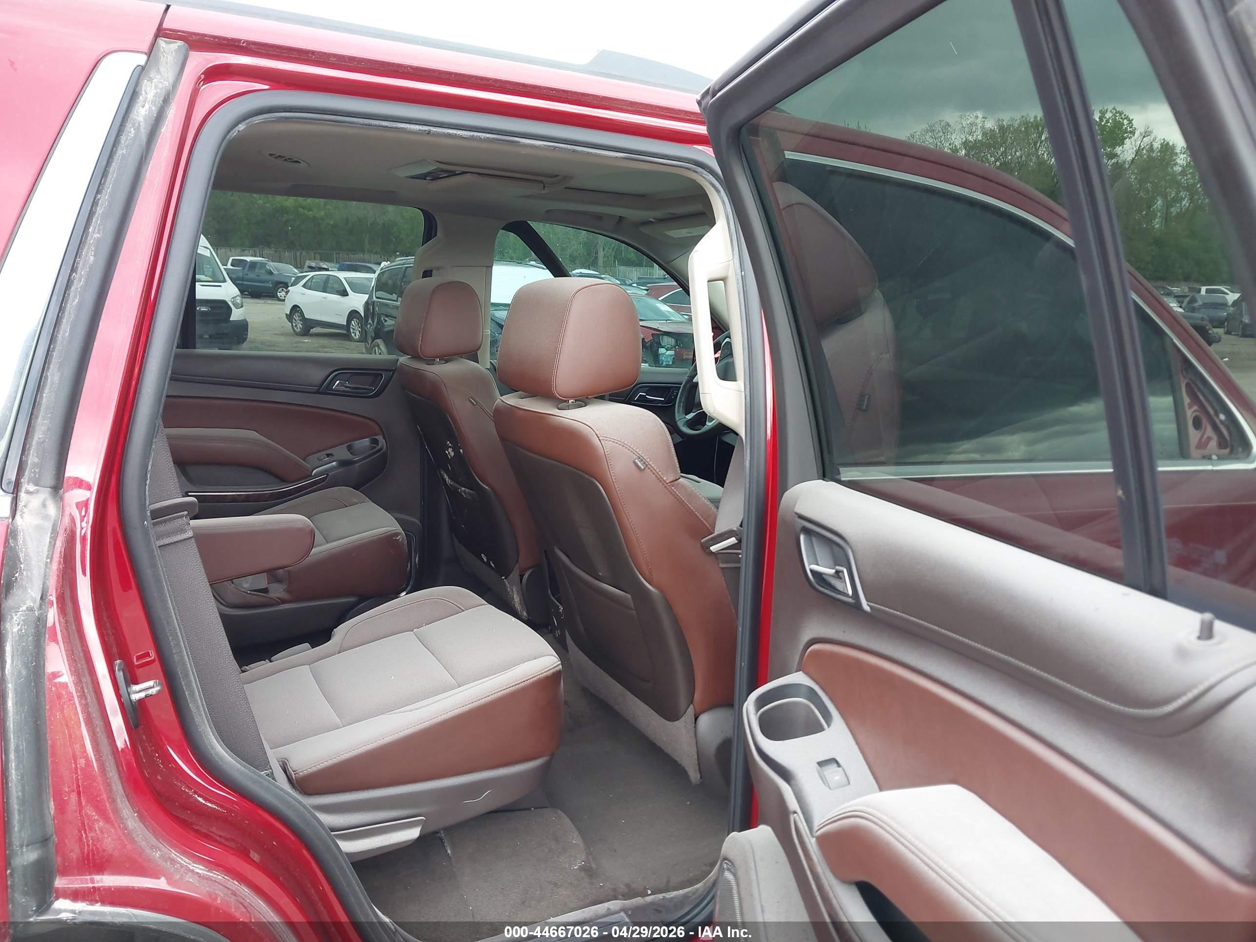 CHEVROLET TAHOE image 8