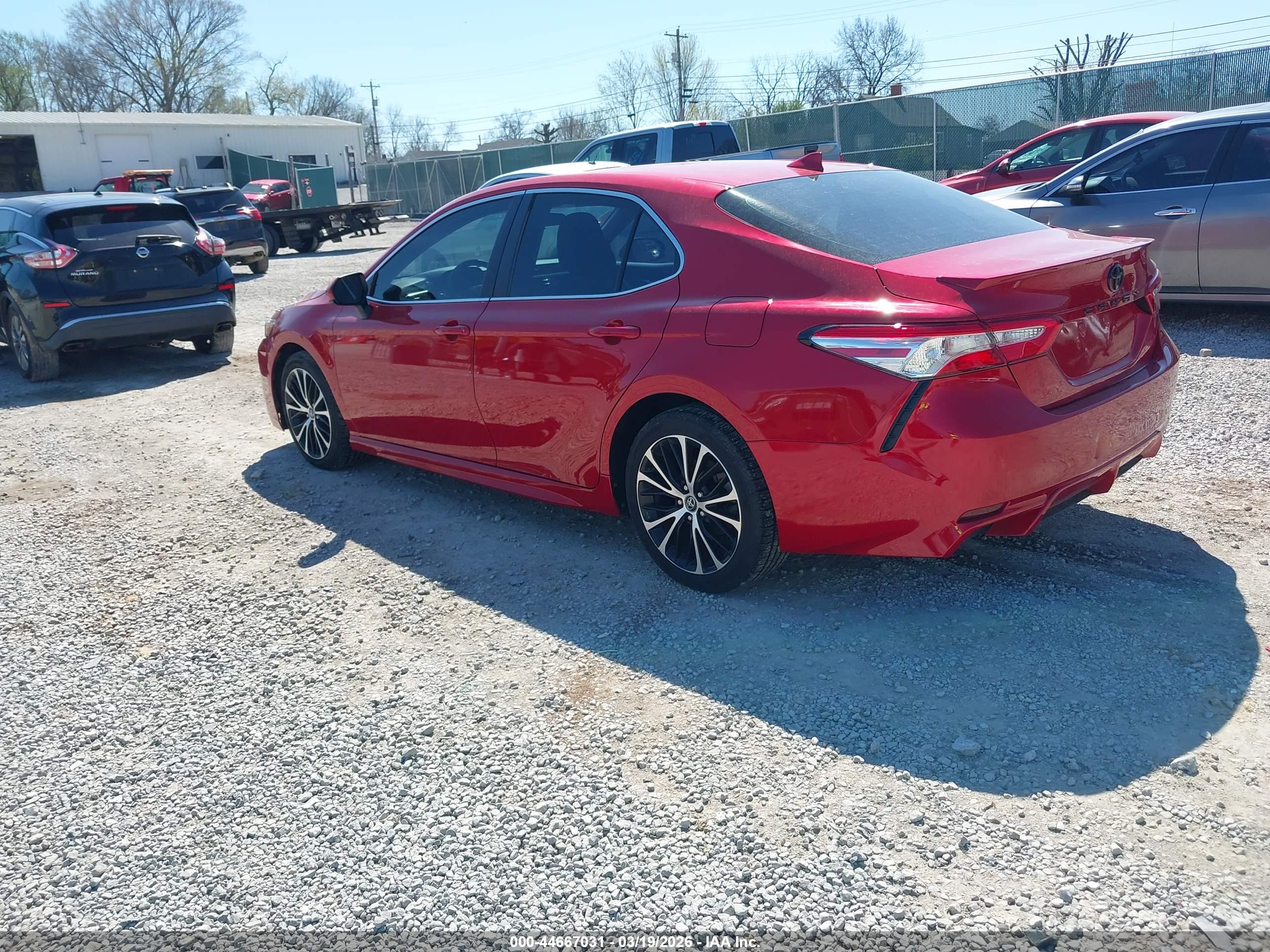 TOYOTA CAMRY image 3