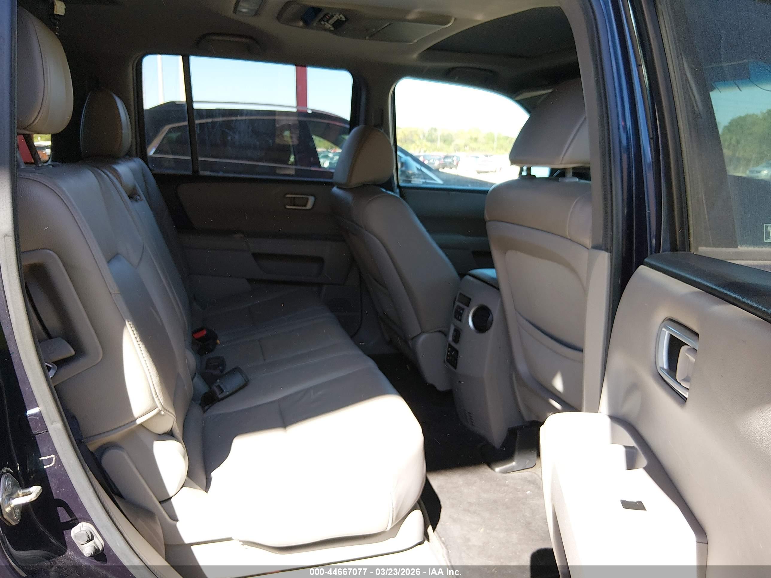HONDA PILOT image 8