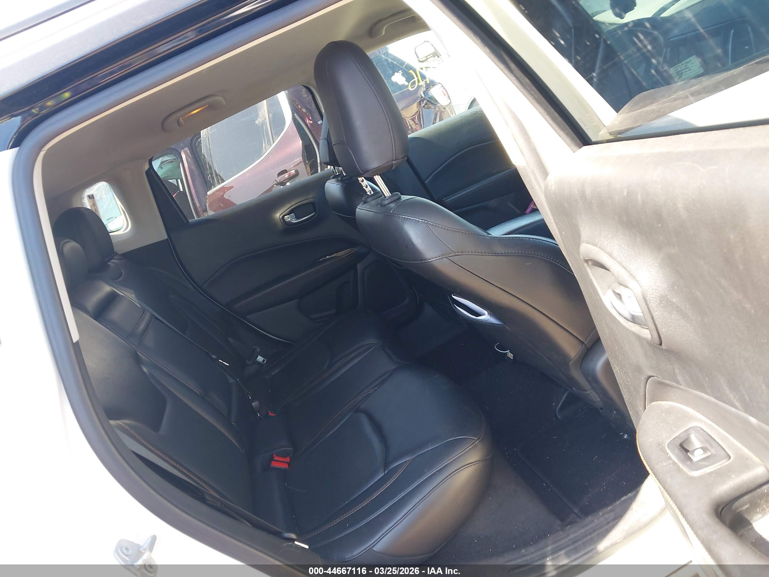JEEP COMPASS image 8
