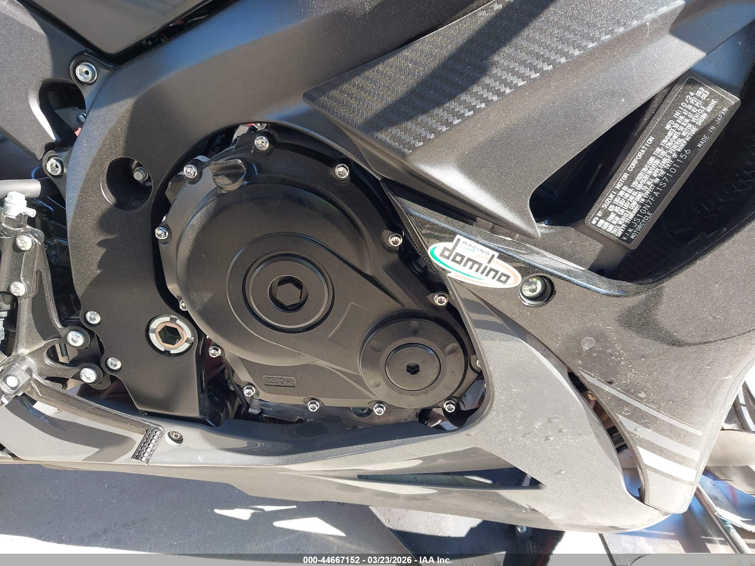 SUZUKI GSX-R600 image 8