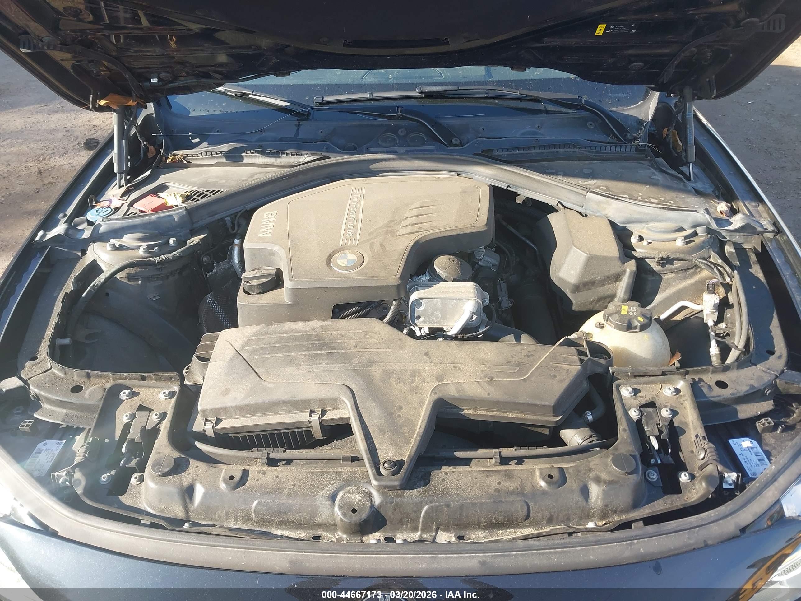 BMW 320I image 10