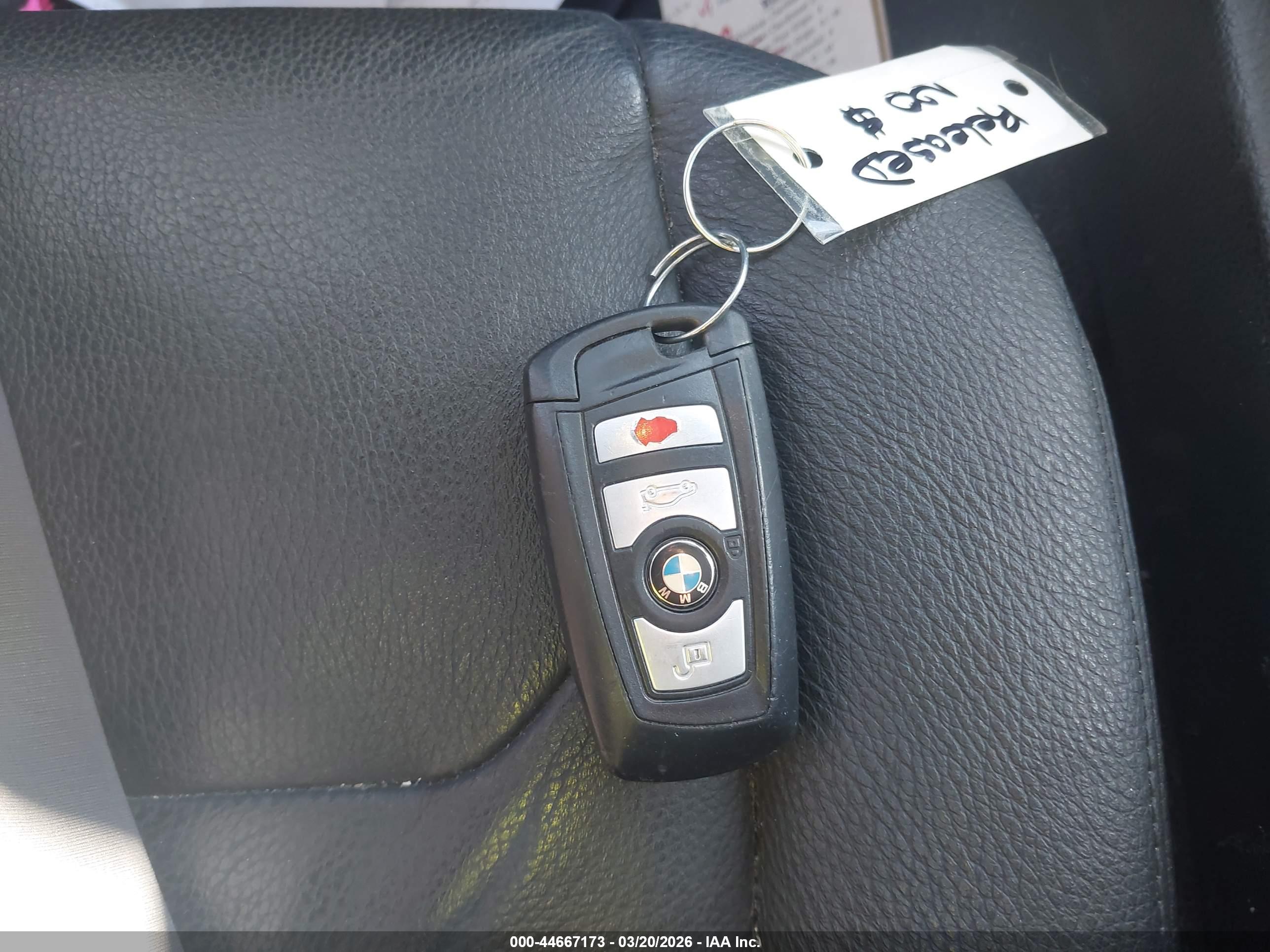 BMW 320I image 11