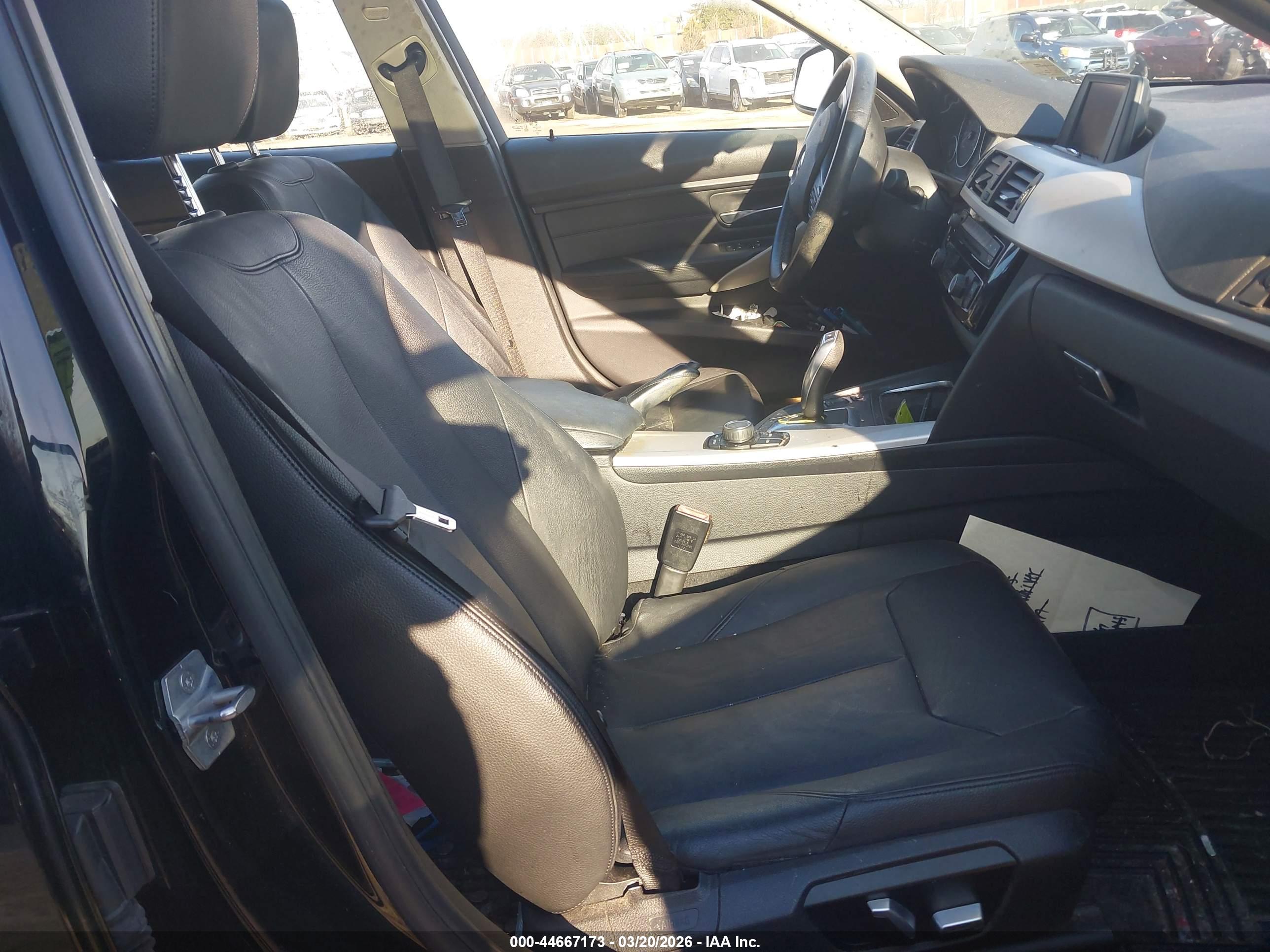 BMW 320I image 5