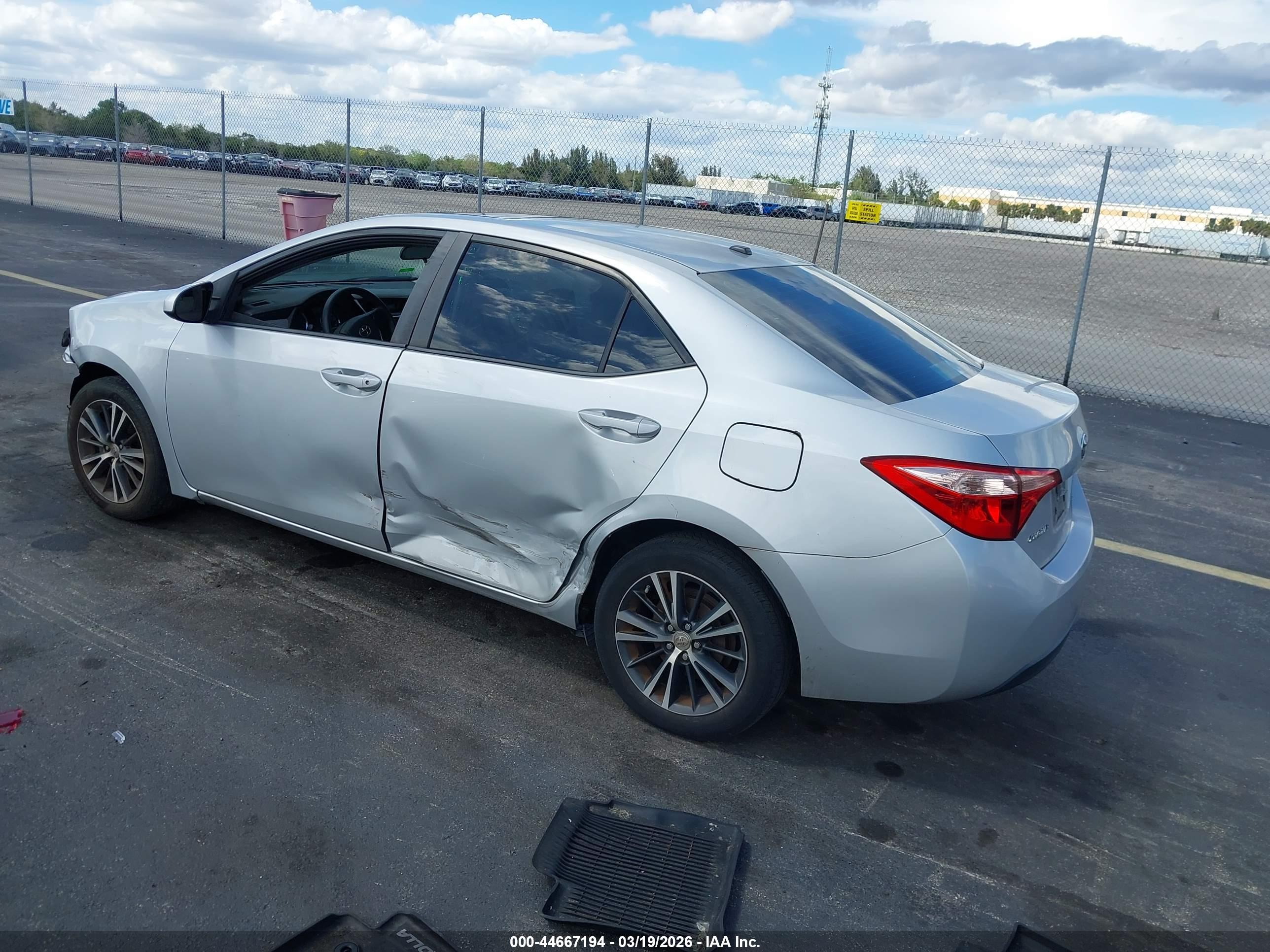 TOYOTA COROLLA image 3