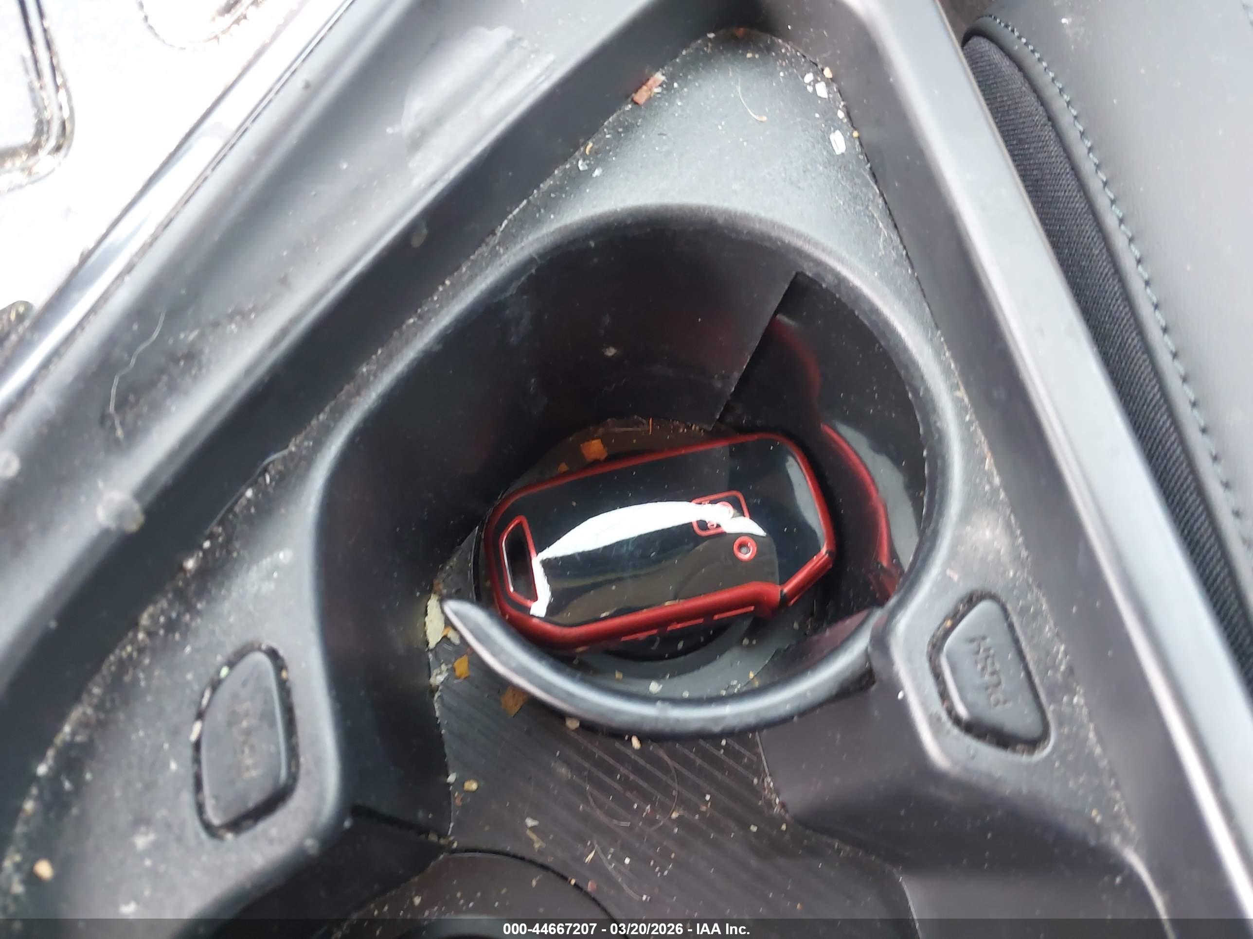 KIA NIRO image 11
