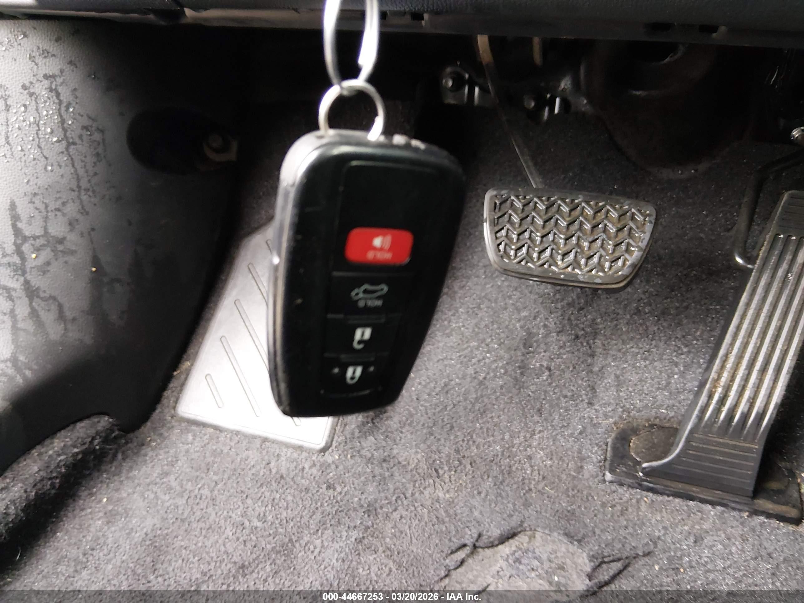 TOYOTA HIGHLANDER image 11
