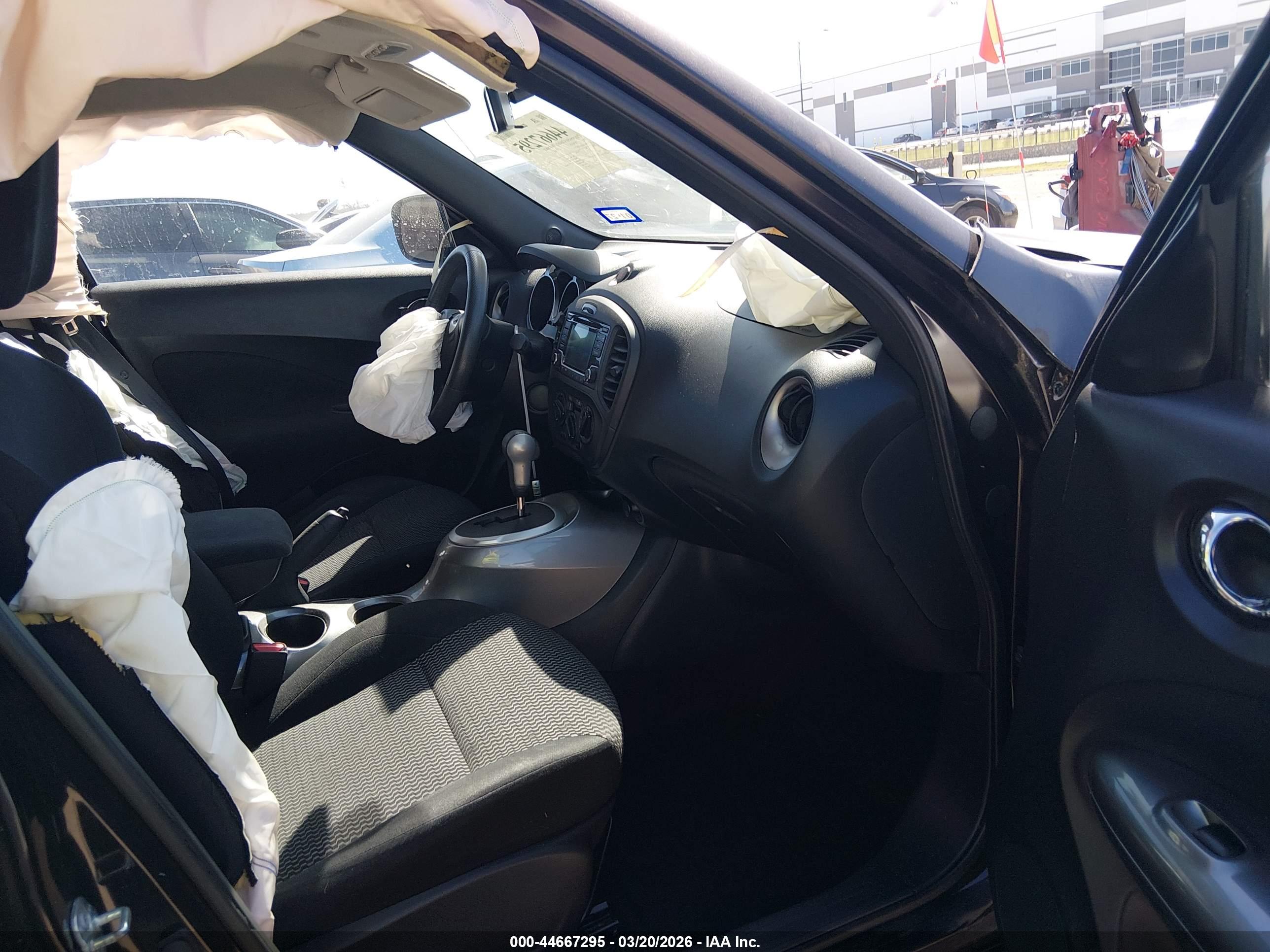 NISSAN JUKE image 5