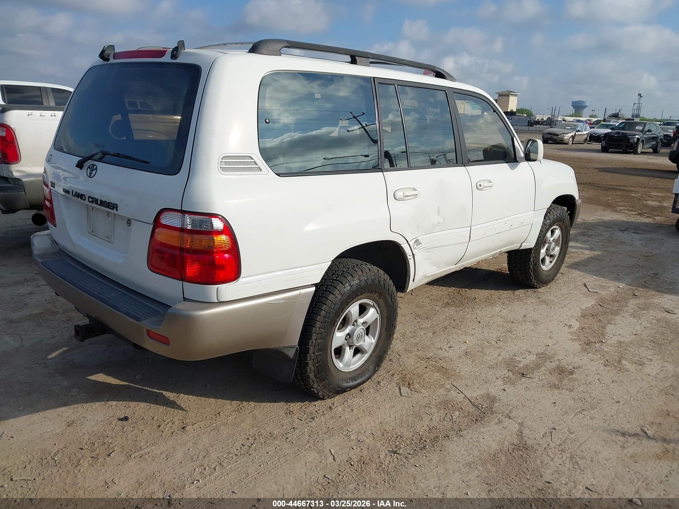 TOYOTA LAND image 4
