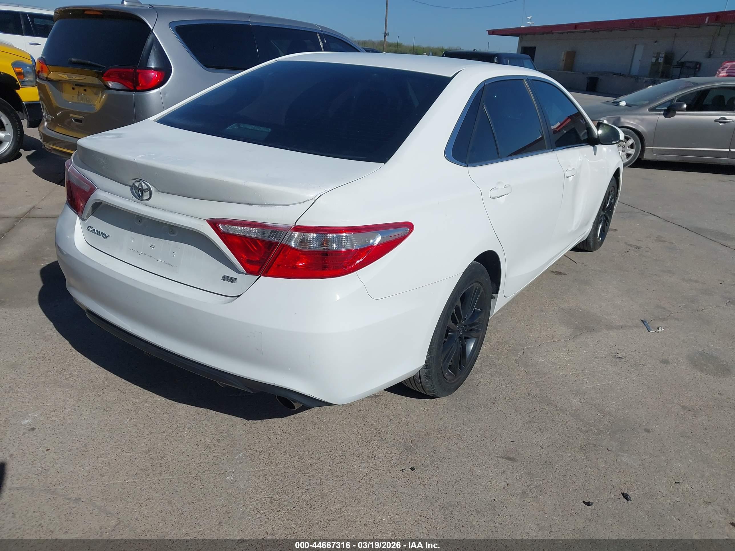 TOYOTA CAMRY image 4