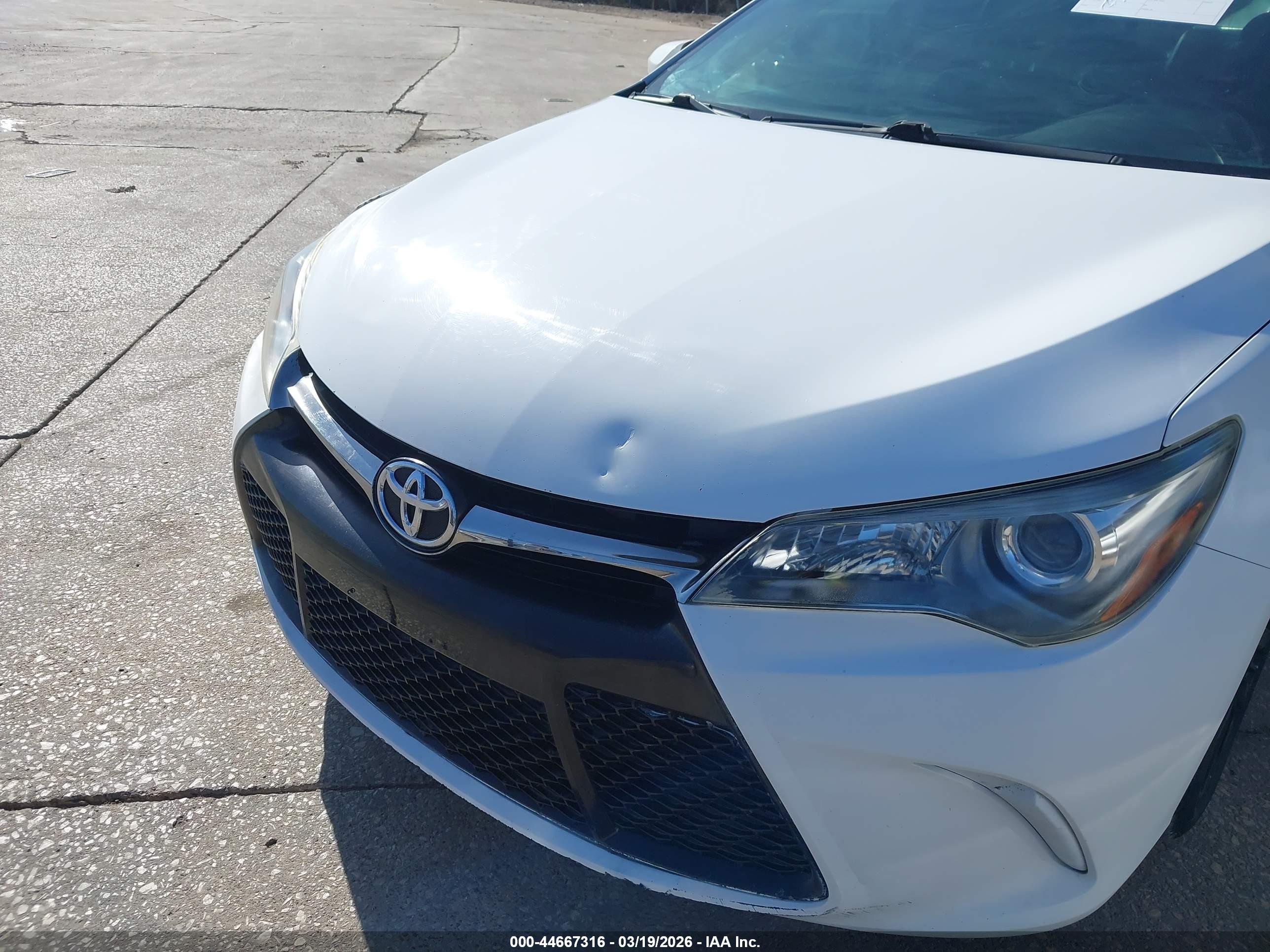 TOYOTA CAMRY image 6