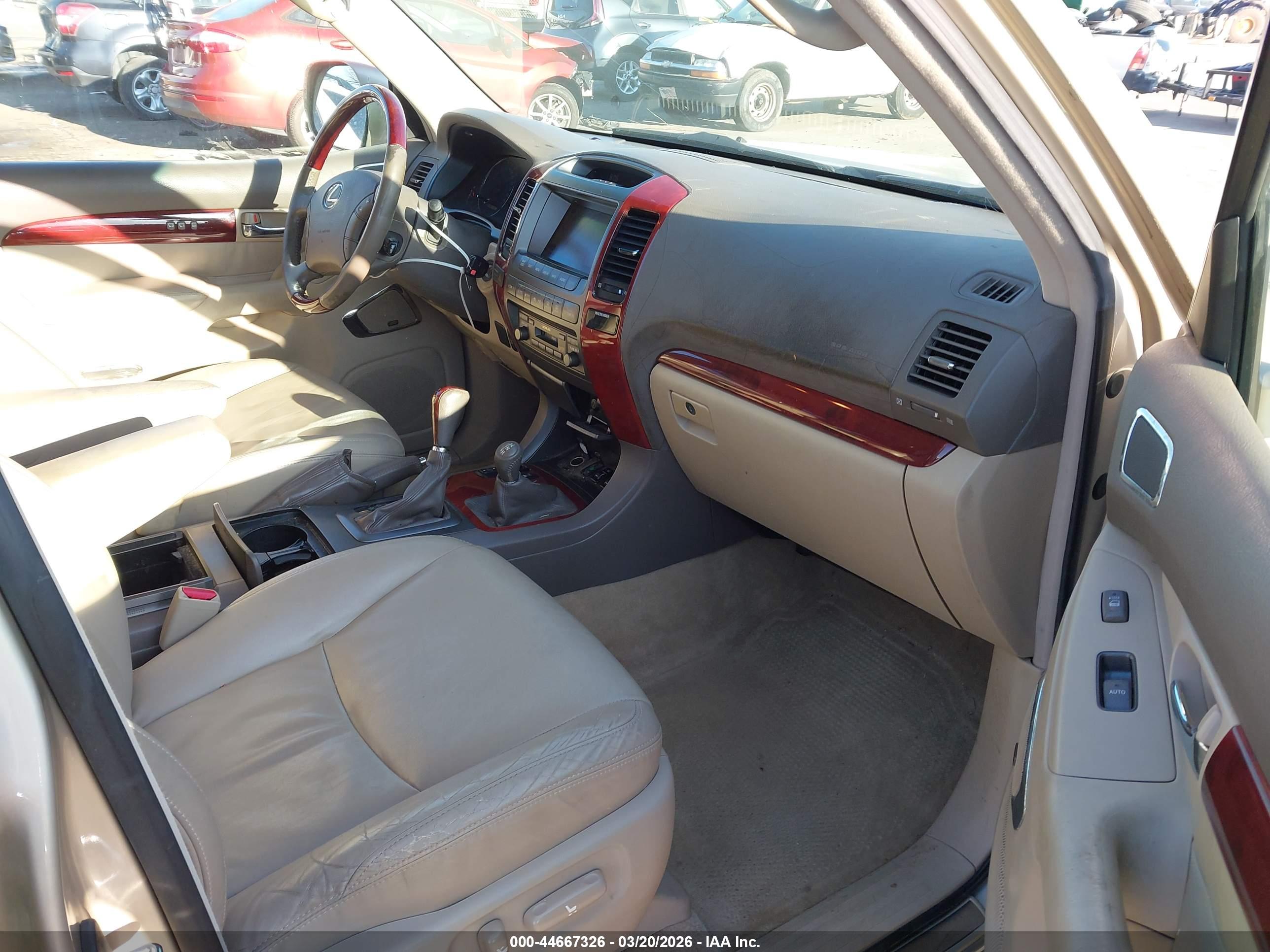LEXUS GX image 5