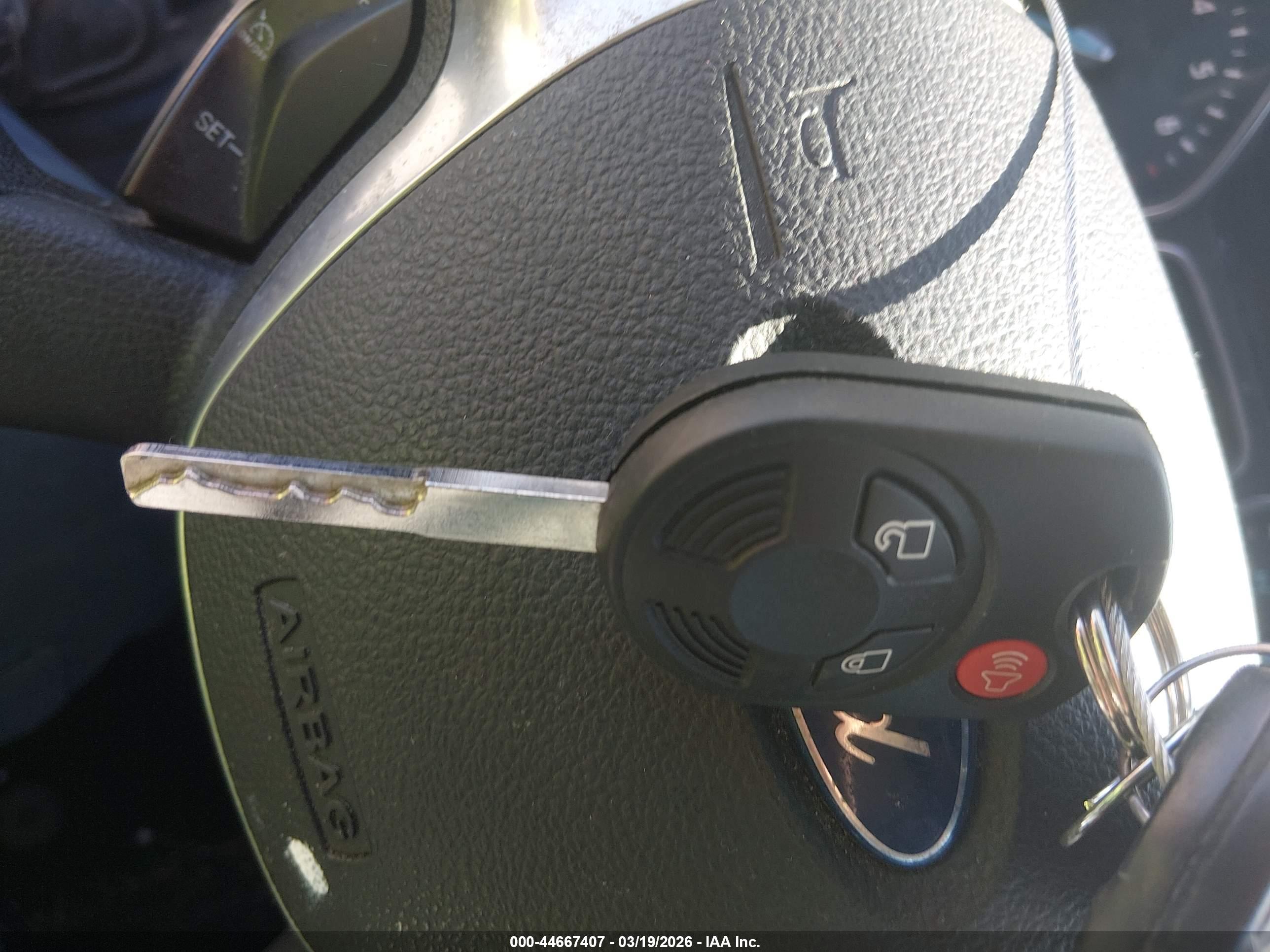 FORD ESCAPE image 11