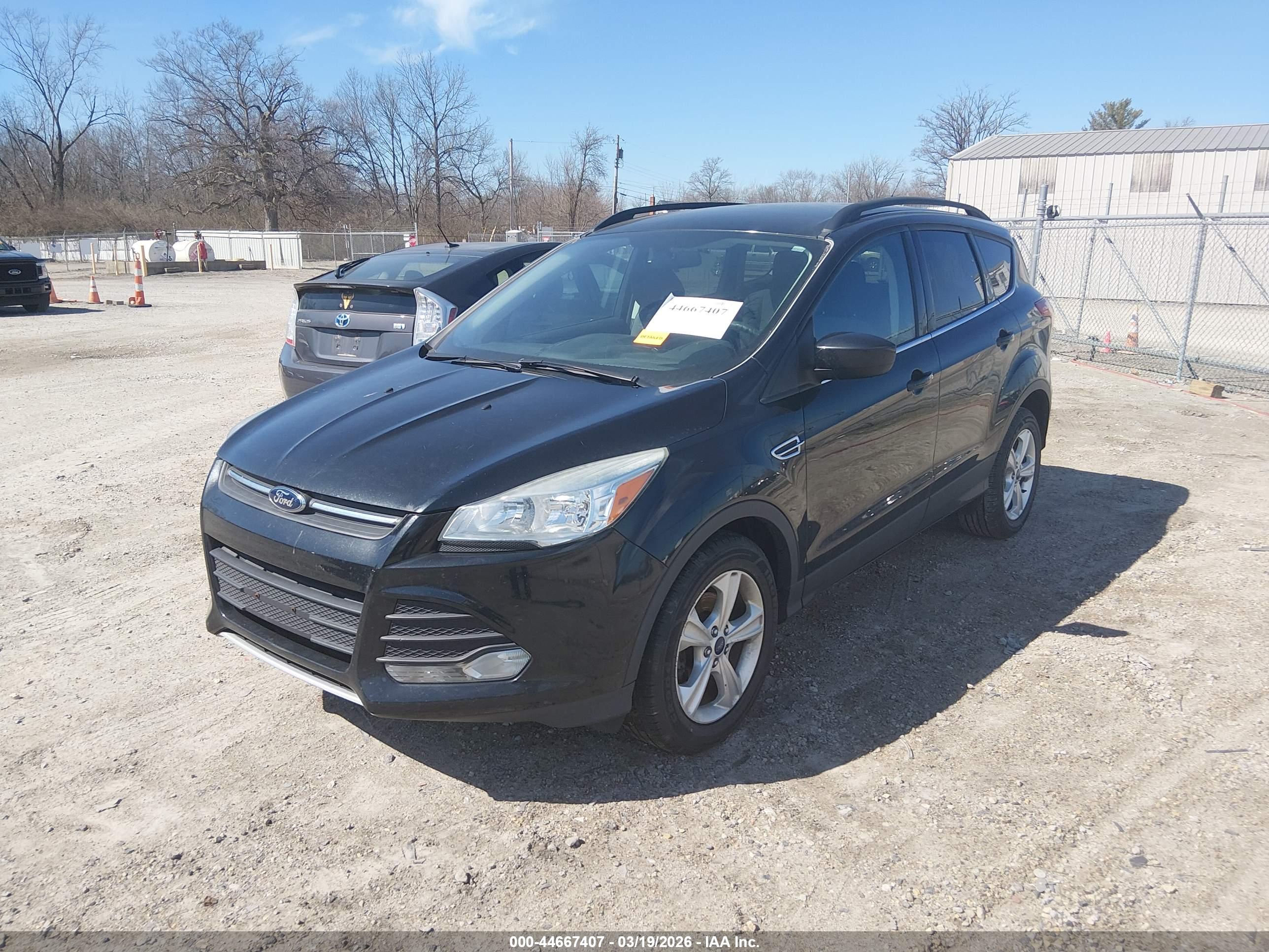 FORD ESCAPE image 2
