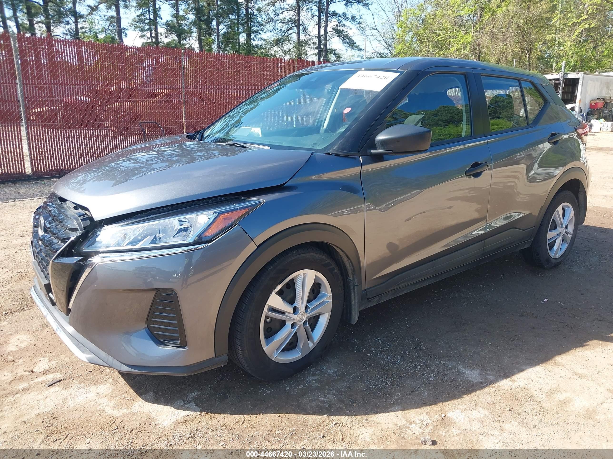 NISSAN KICKS image 2