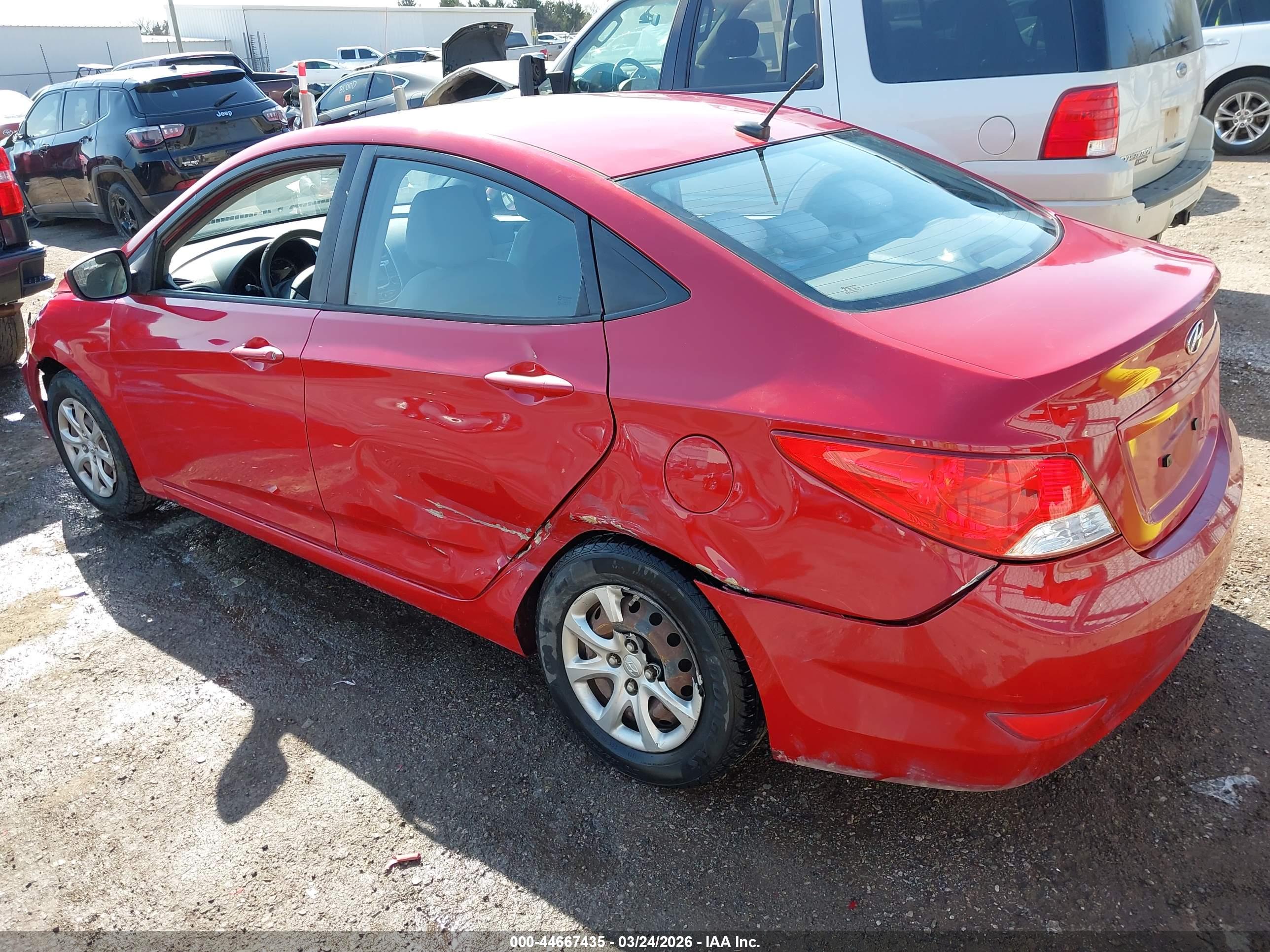 HYUNDAI ACCENT image 3