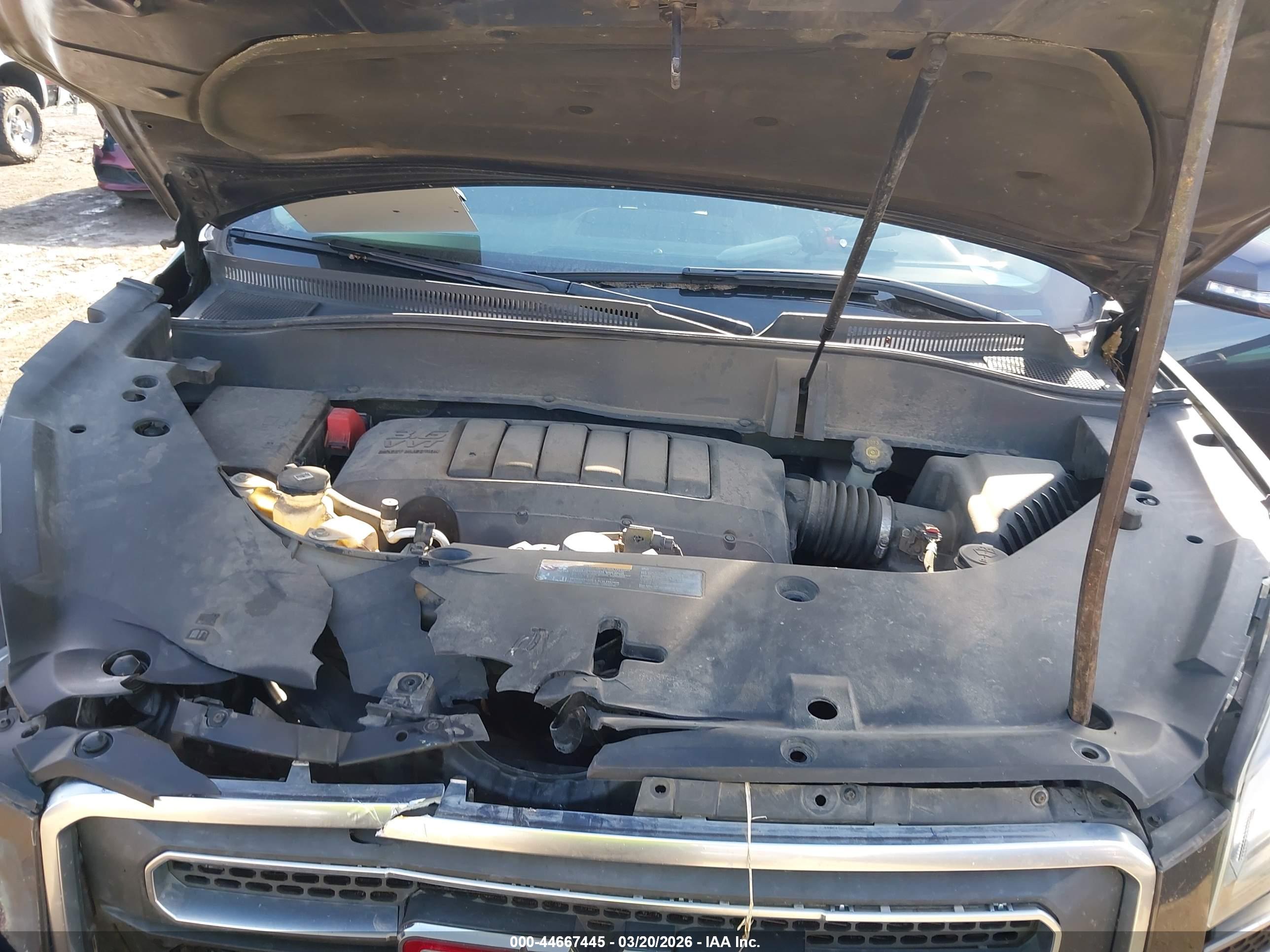GMC ACADIA image 10