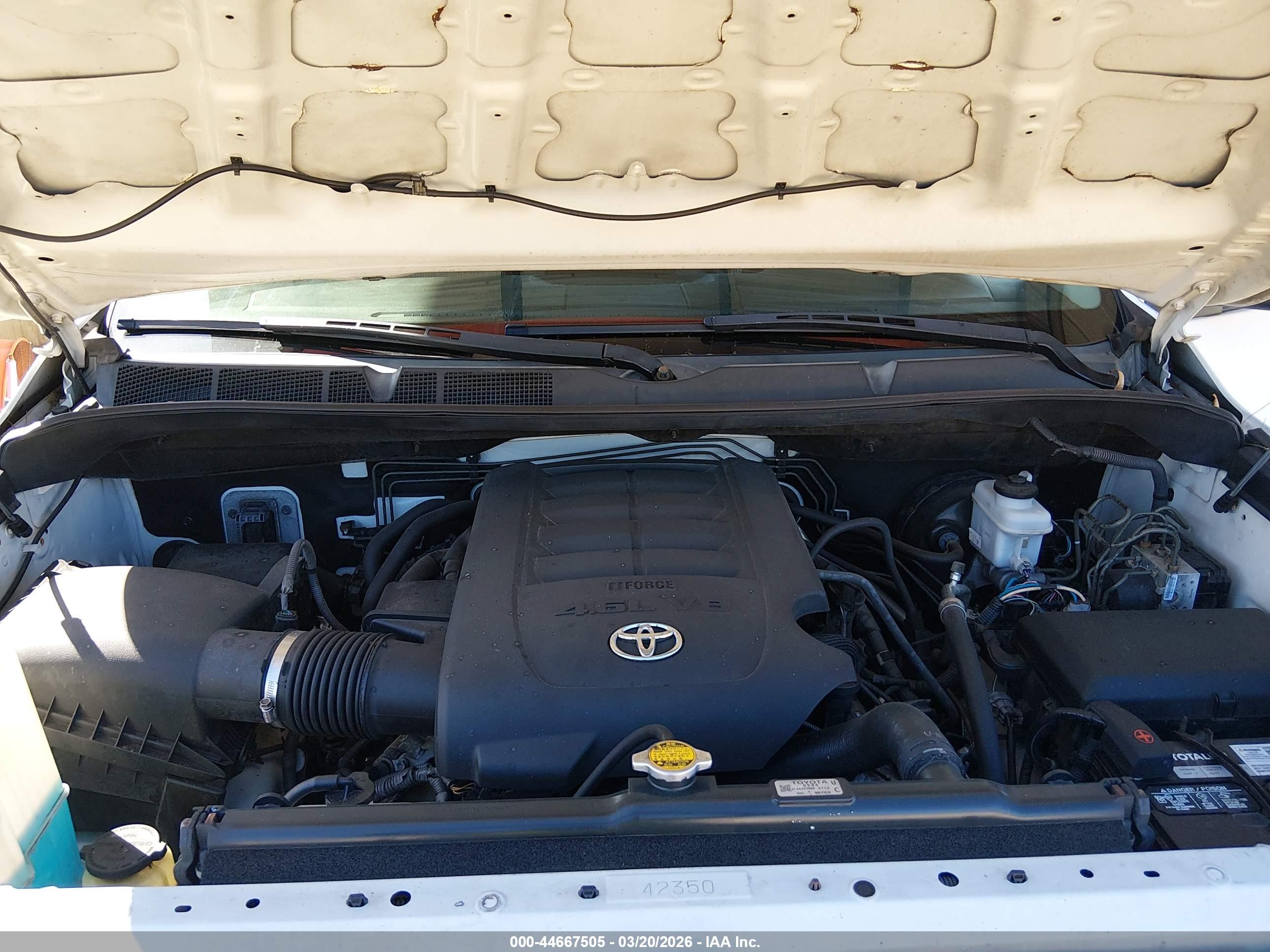 TOYOTA TUNDRA image 10