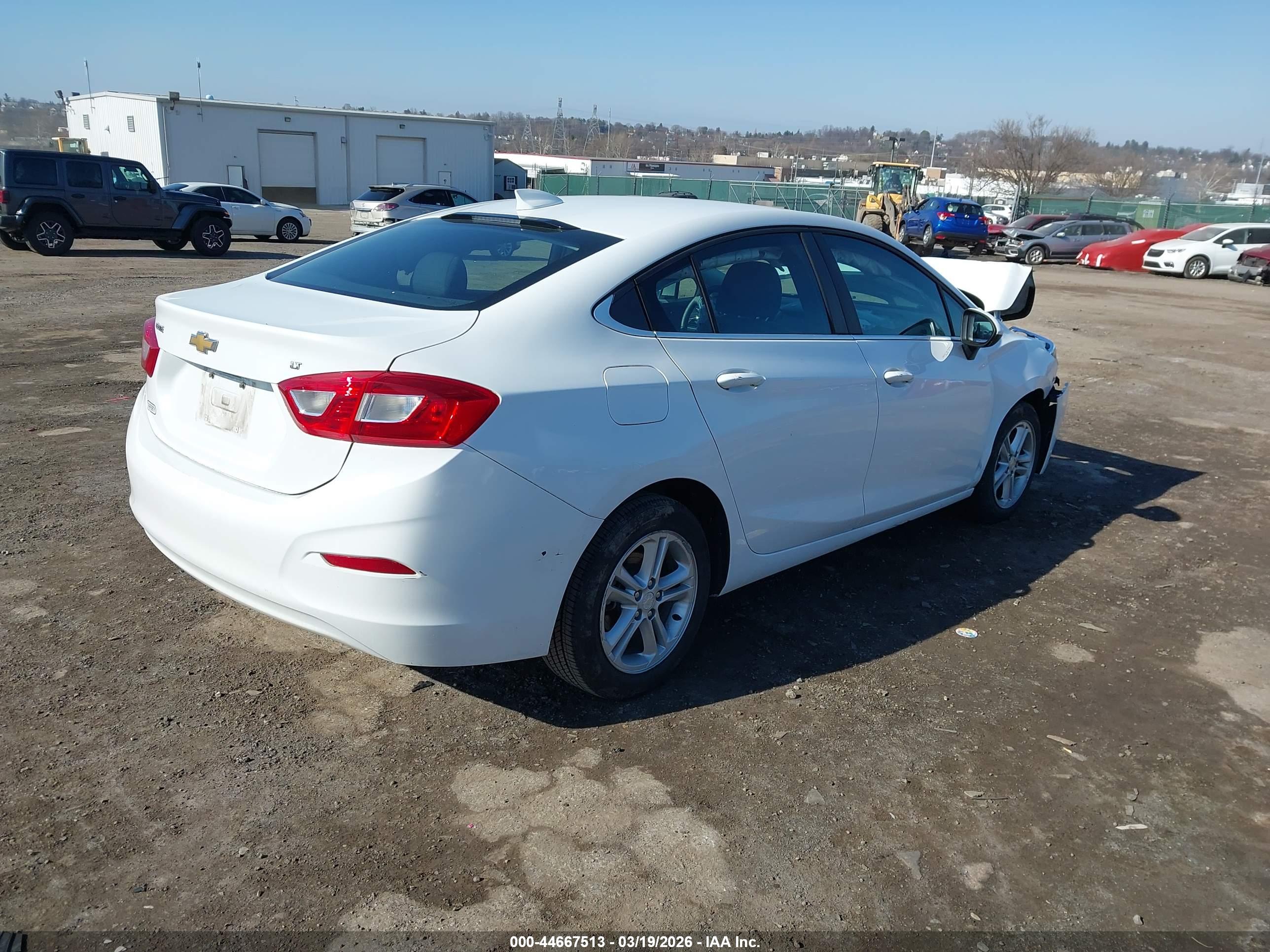 CHEVROLET CRUZE image 4