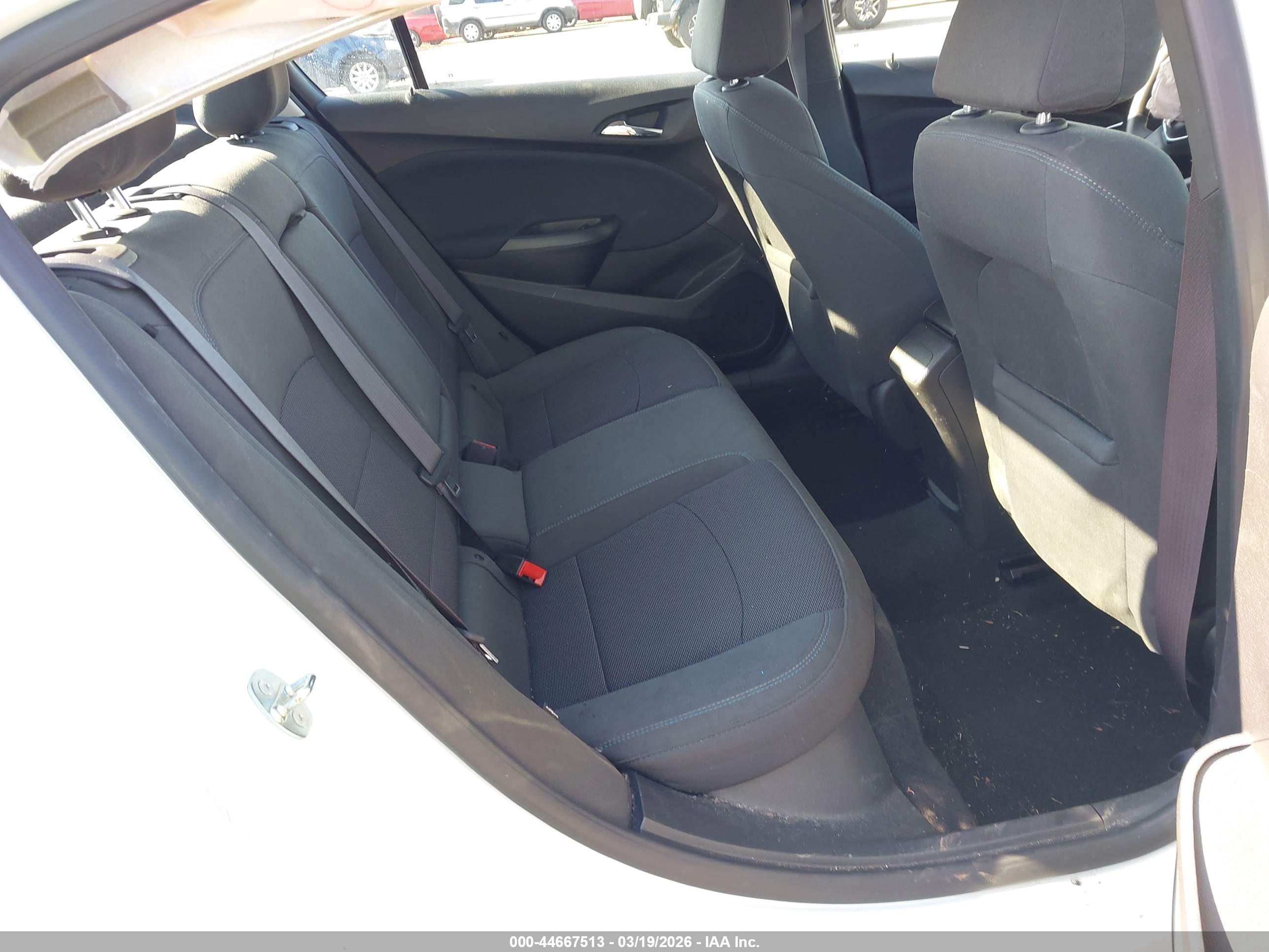 CHEVROLET CRUZE image 8